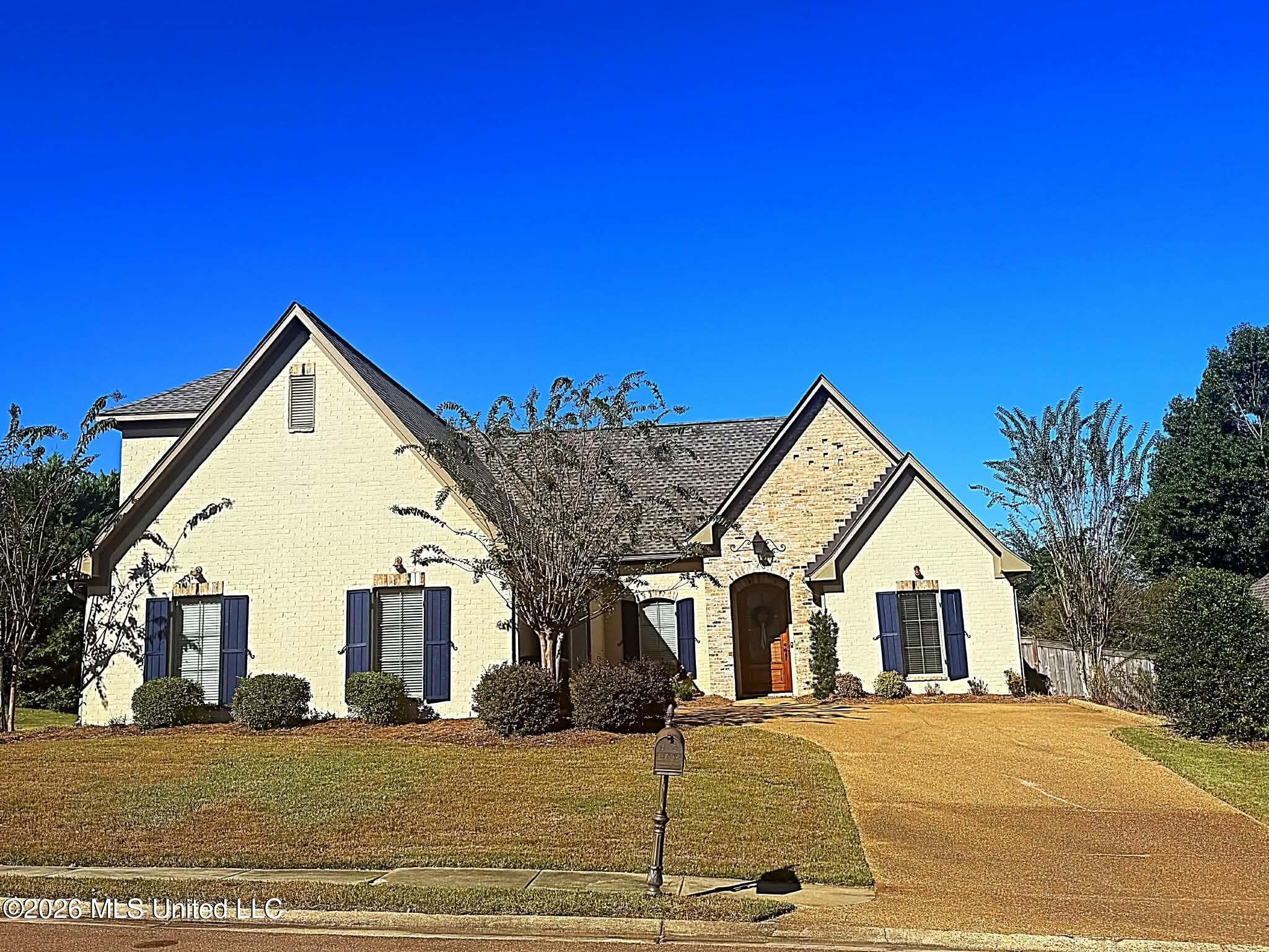 407 Deer Hollow Property Photo 1