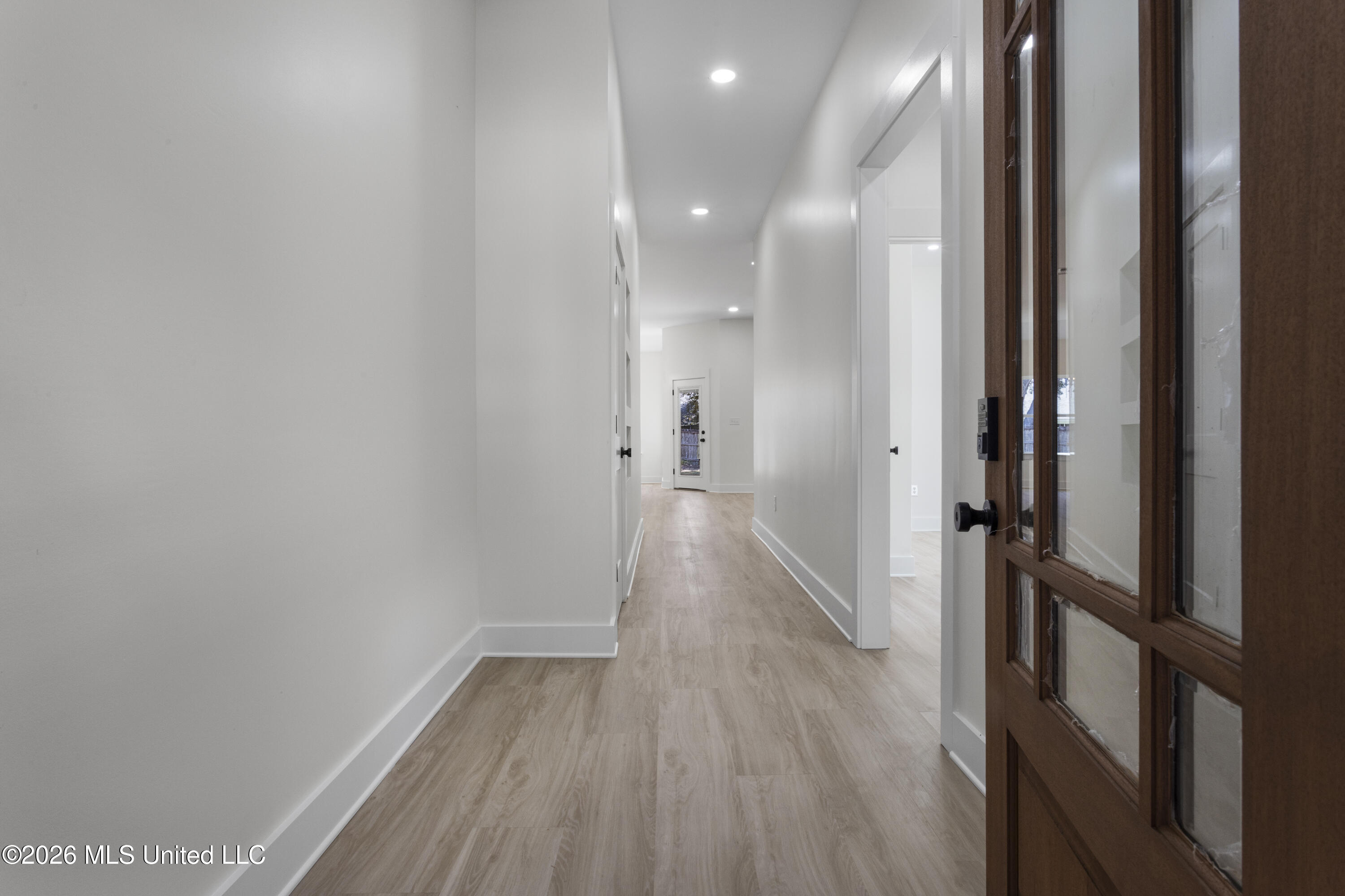 1612 Deer Street Property Photo 4