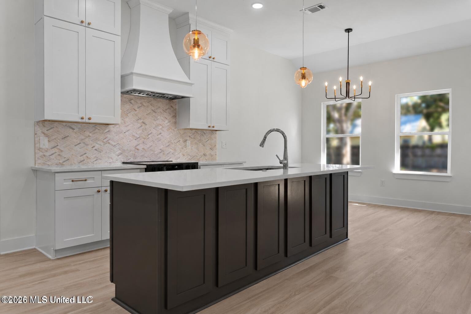 1612 Deer Street Property Photo 6