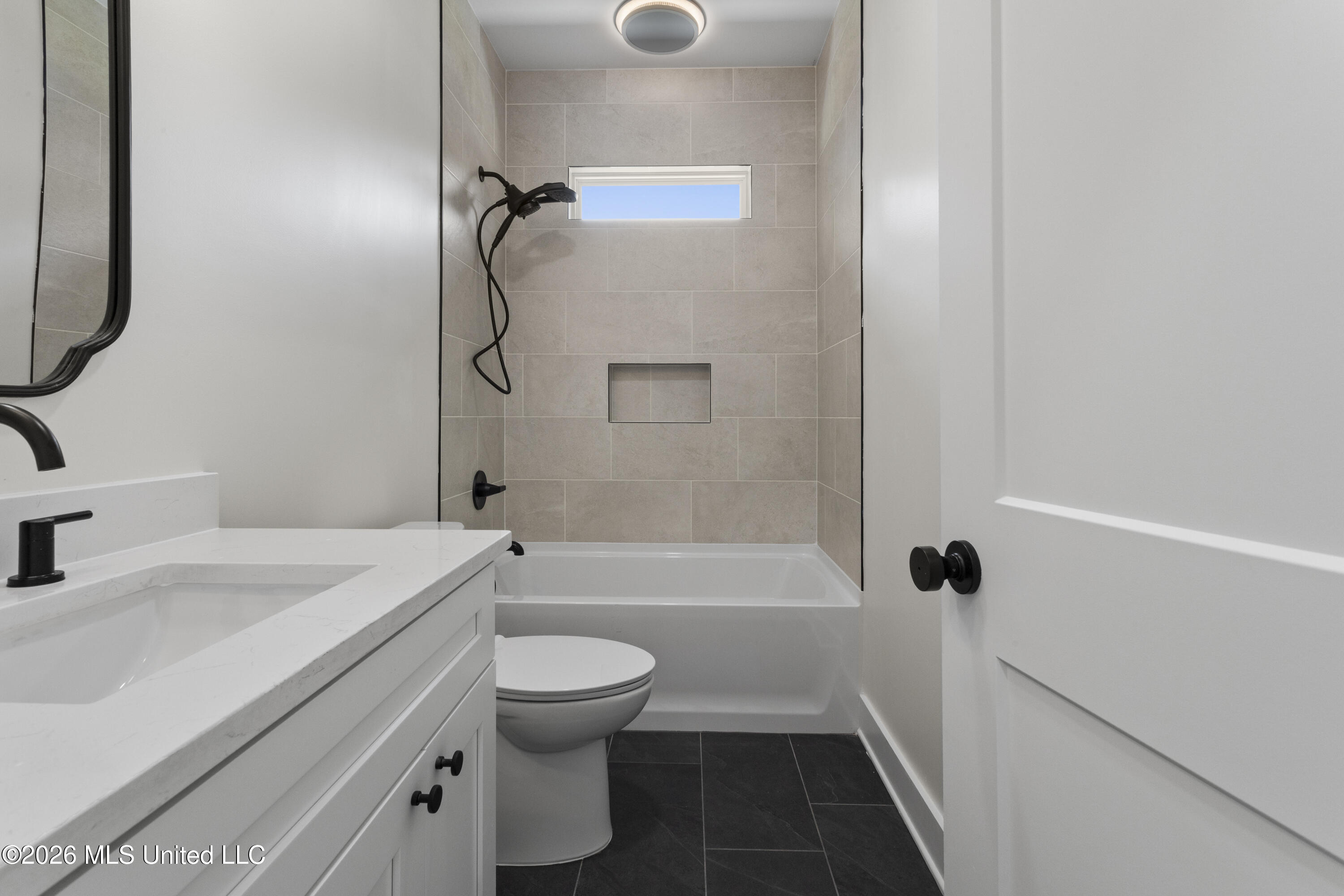 1612 Deer Street Property Photo 22