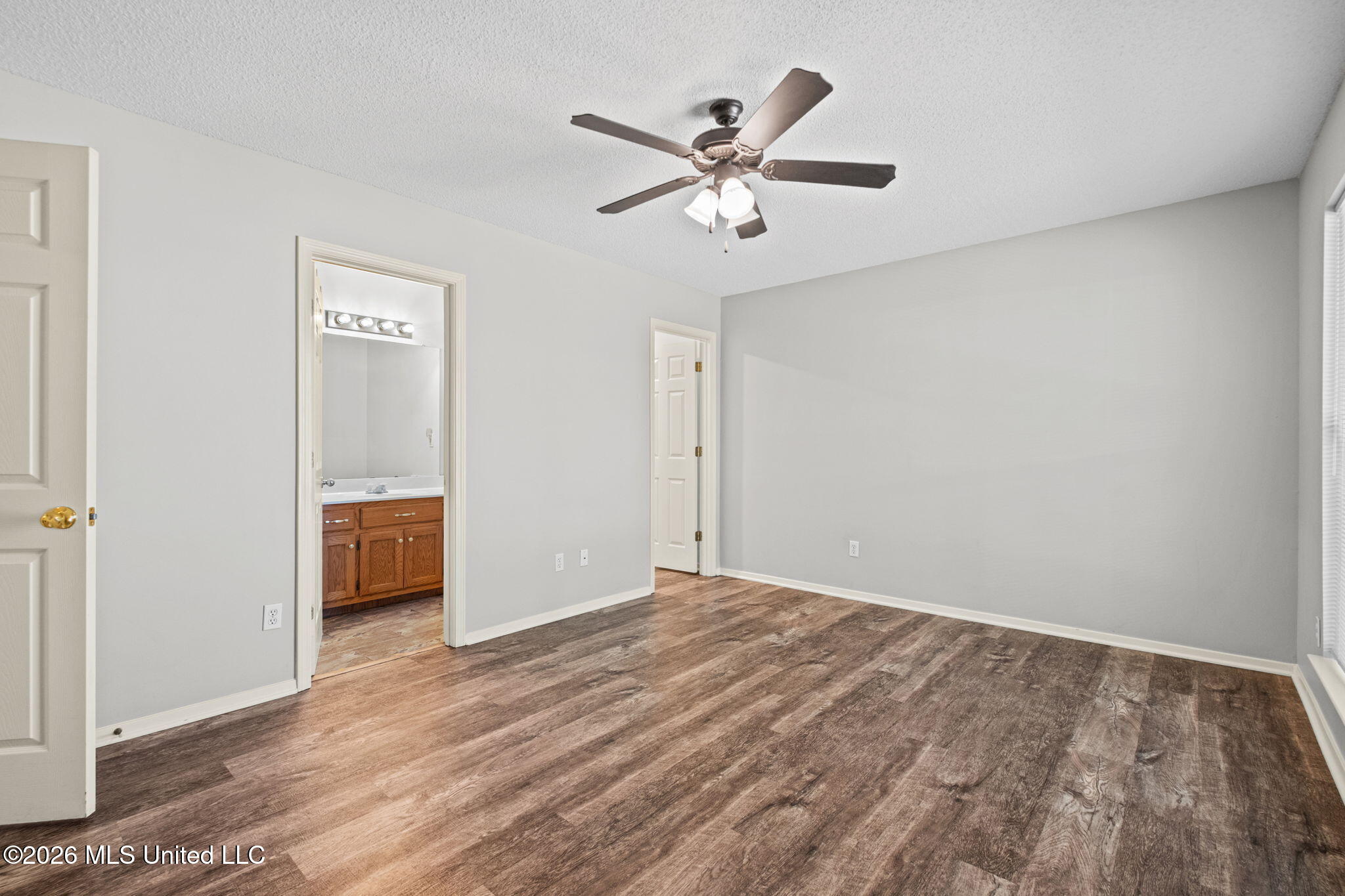 9336 Huron Drive Property Photo 7