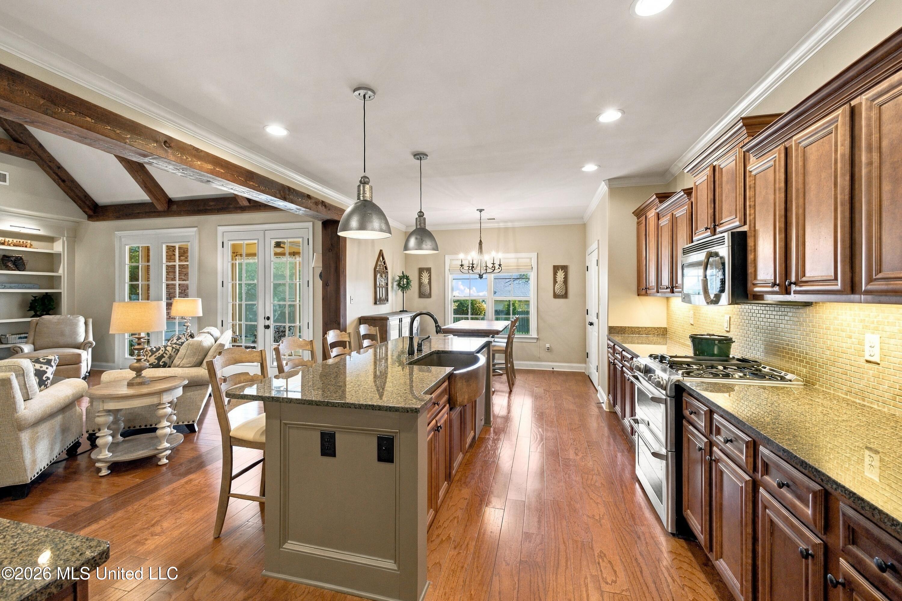 13881 Sycamore Creek Cove Property Photo 6