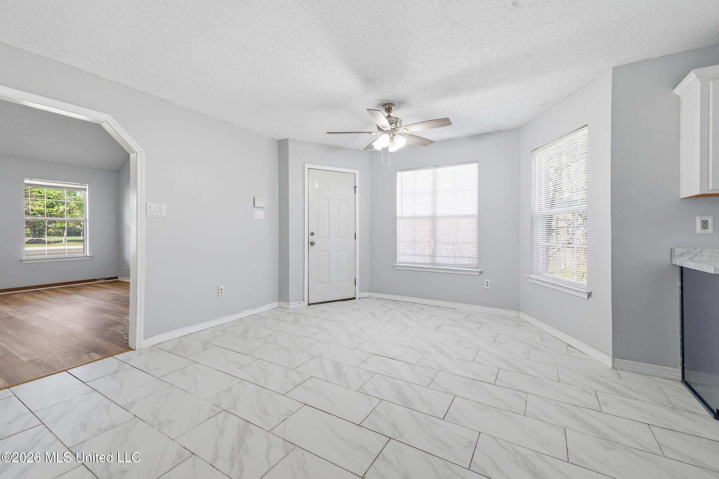 3208 Beachview Drive Property Photo 14