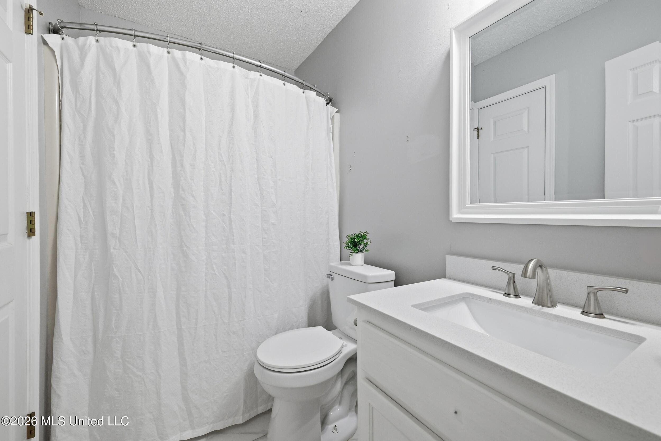 3208 Beachview Drive Property Photo 26