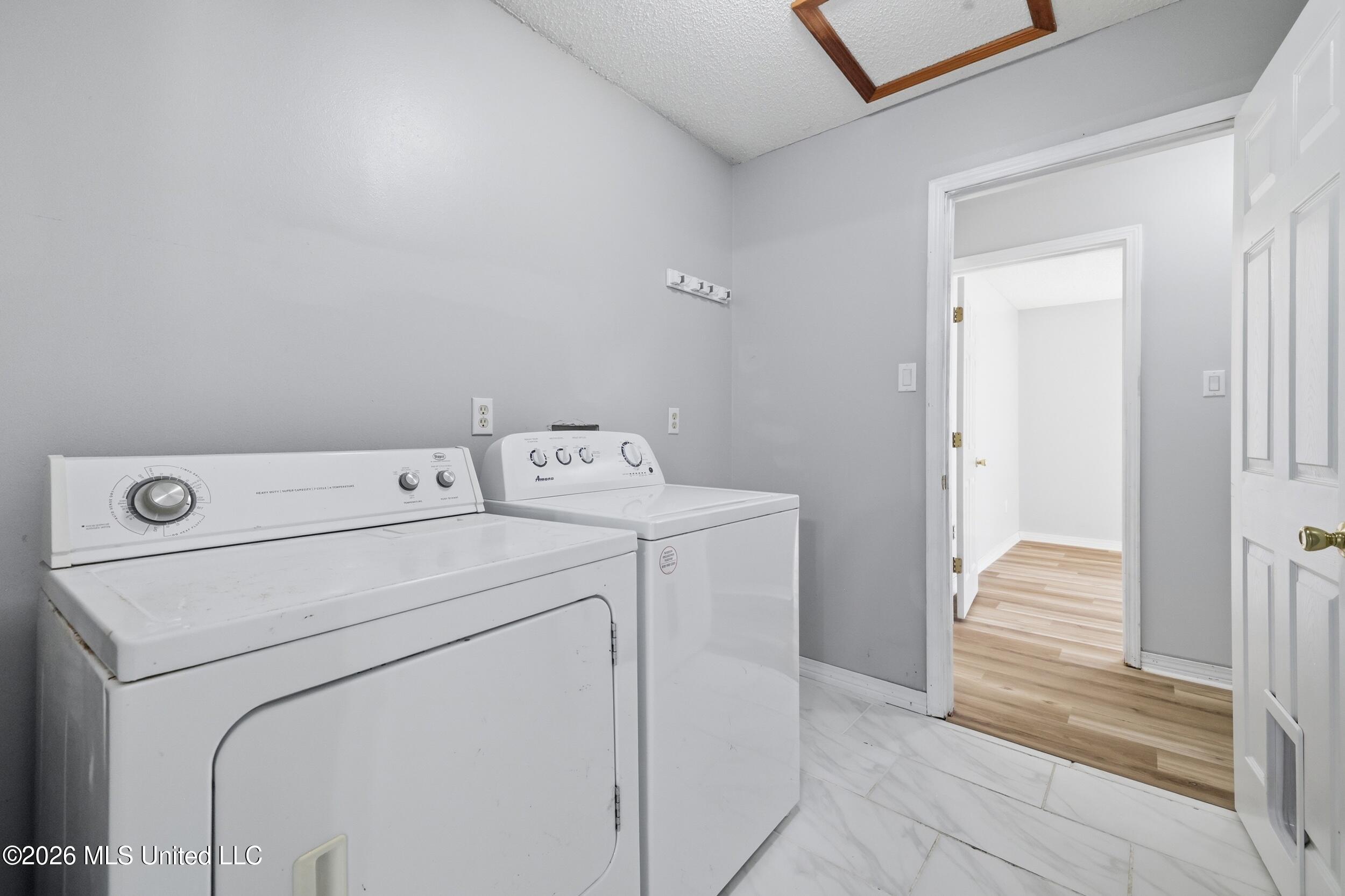 3208 Beachview Drive Property Photo 30