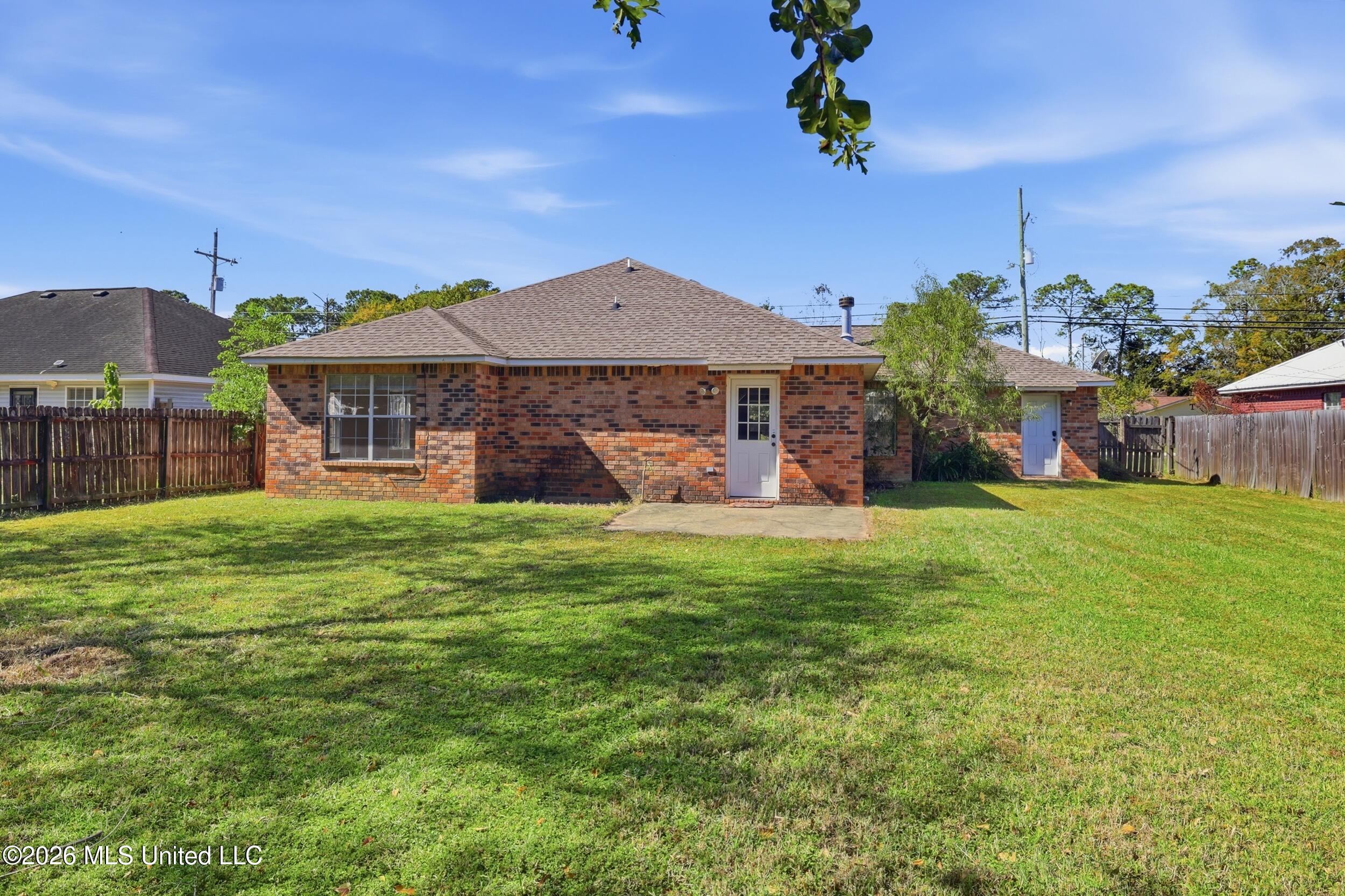 3208 Beachview Drive Property Photo 35