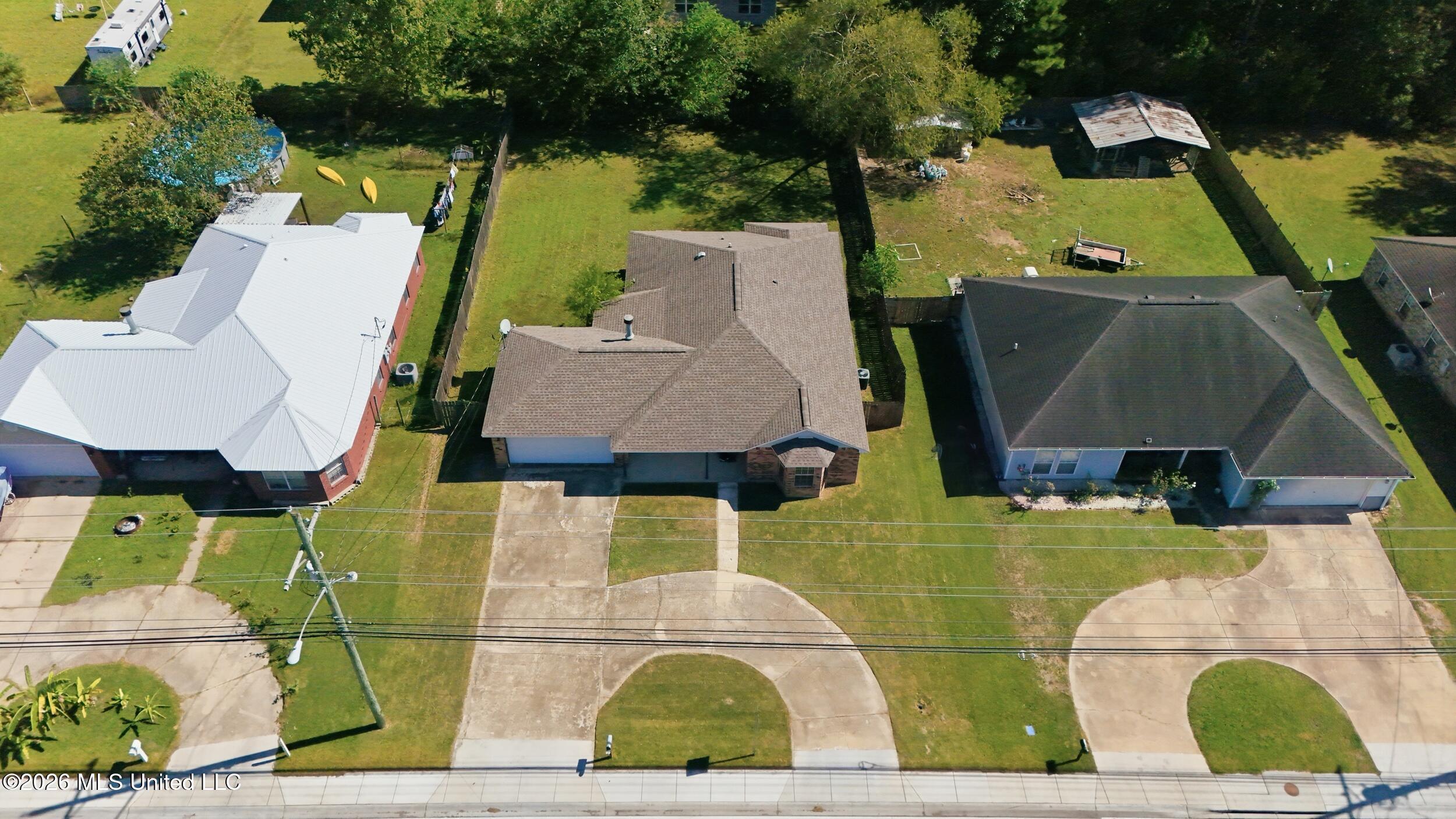 3208 Beachview Drive Property Photo 37