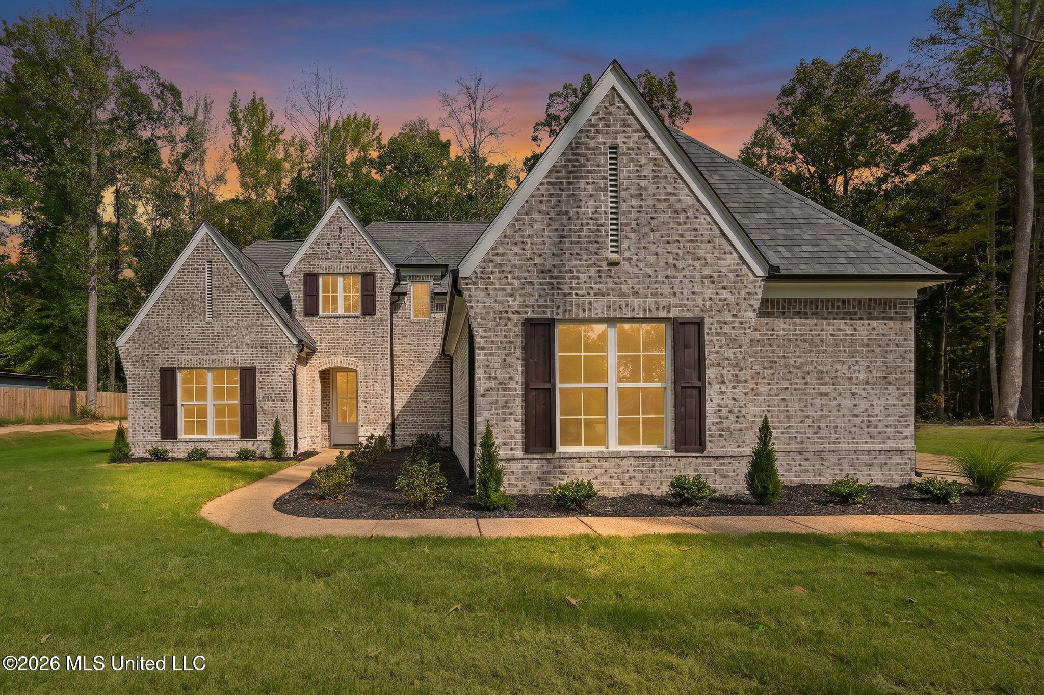 7160 Soaring Oaks Cove Property Photo 1
