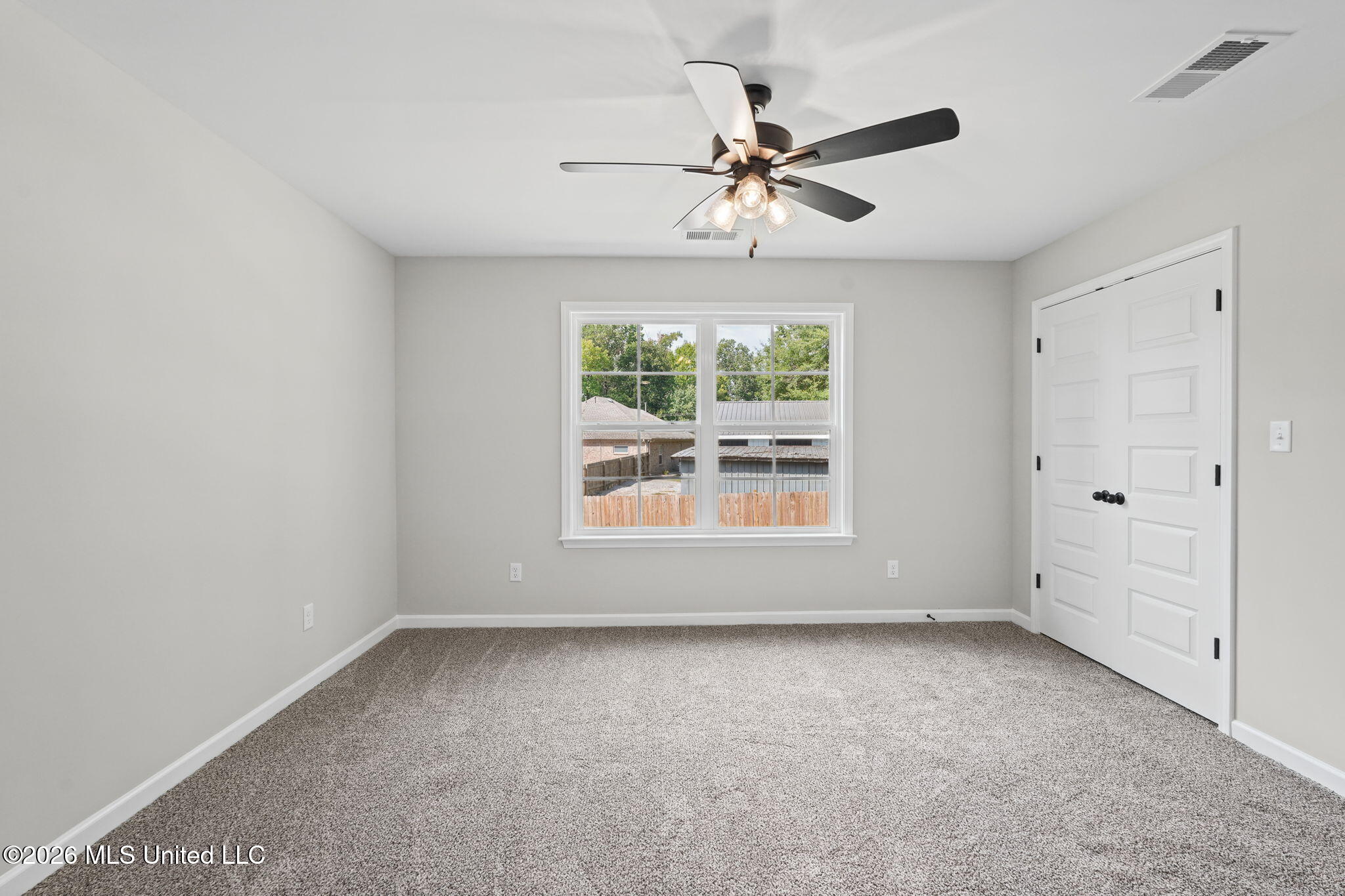 7160 Soaring Oaks Cove Property Photo 21