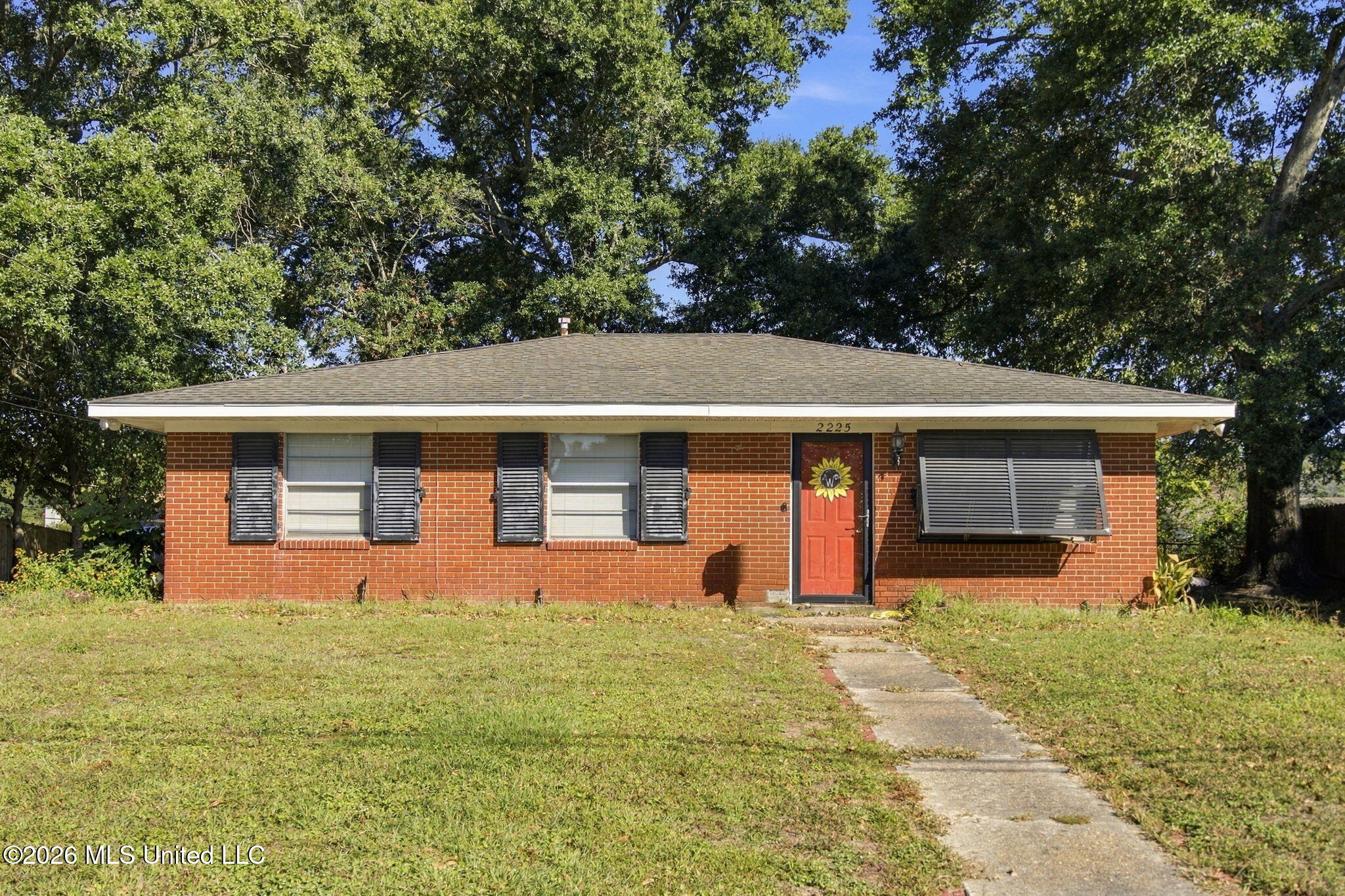 2225 Taylor Boulevard Property Photo 1