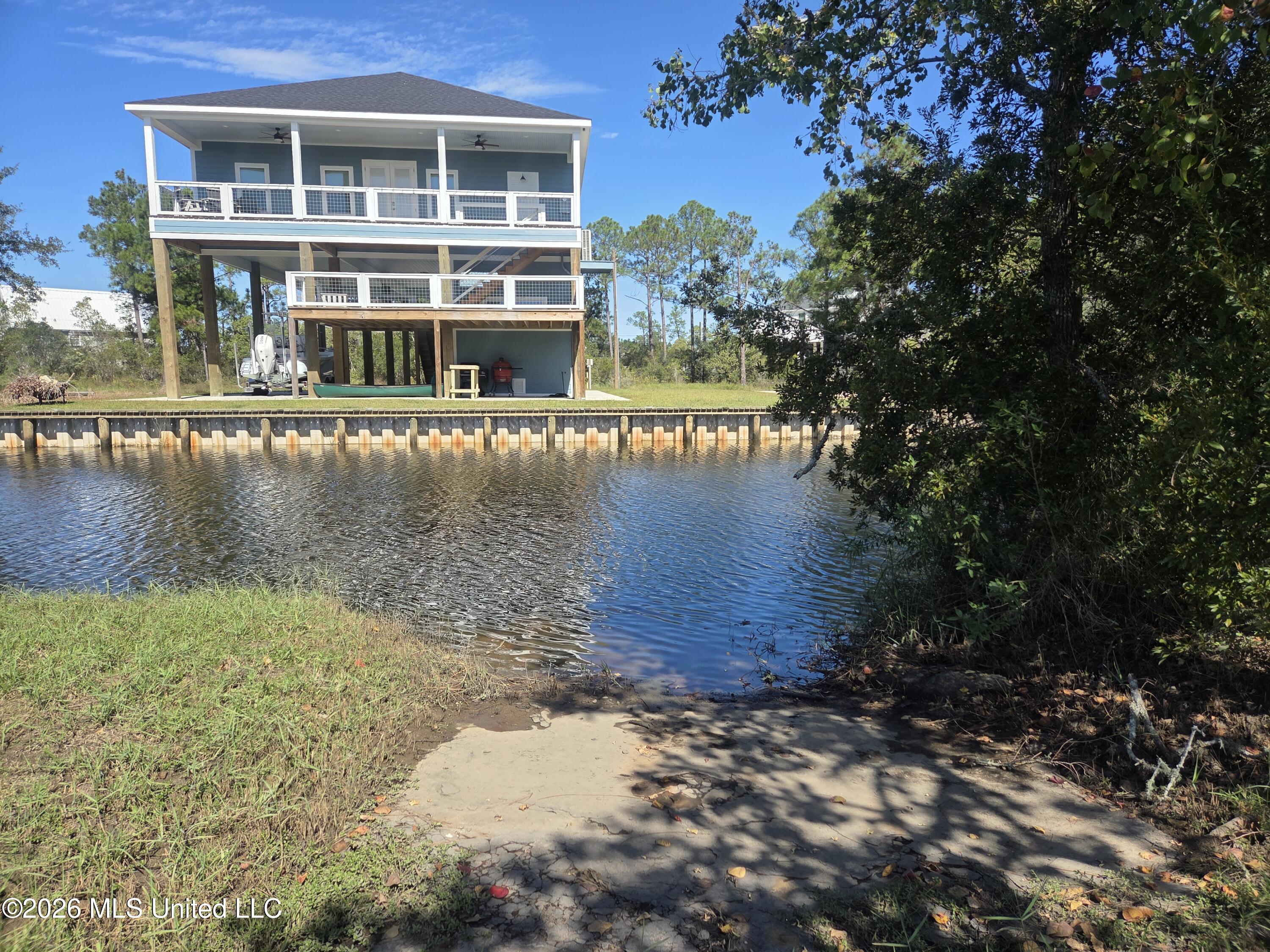 5032 Washington Street Property Photo 8