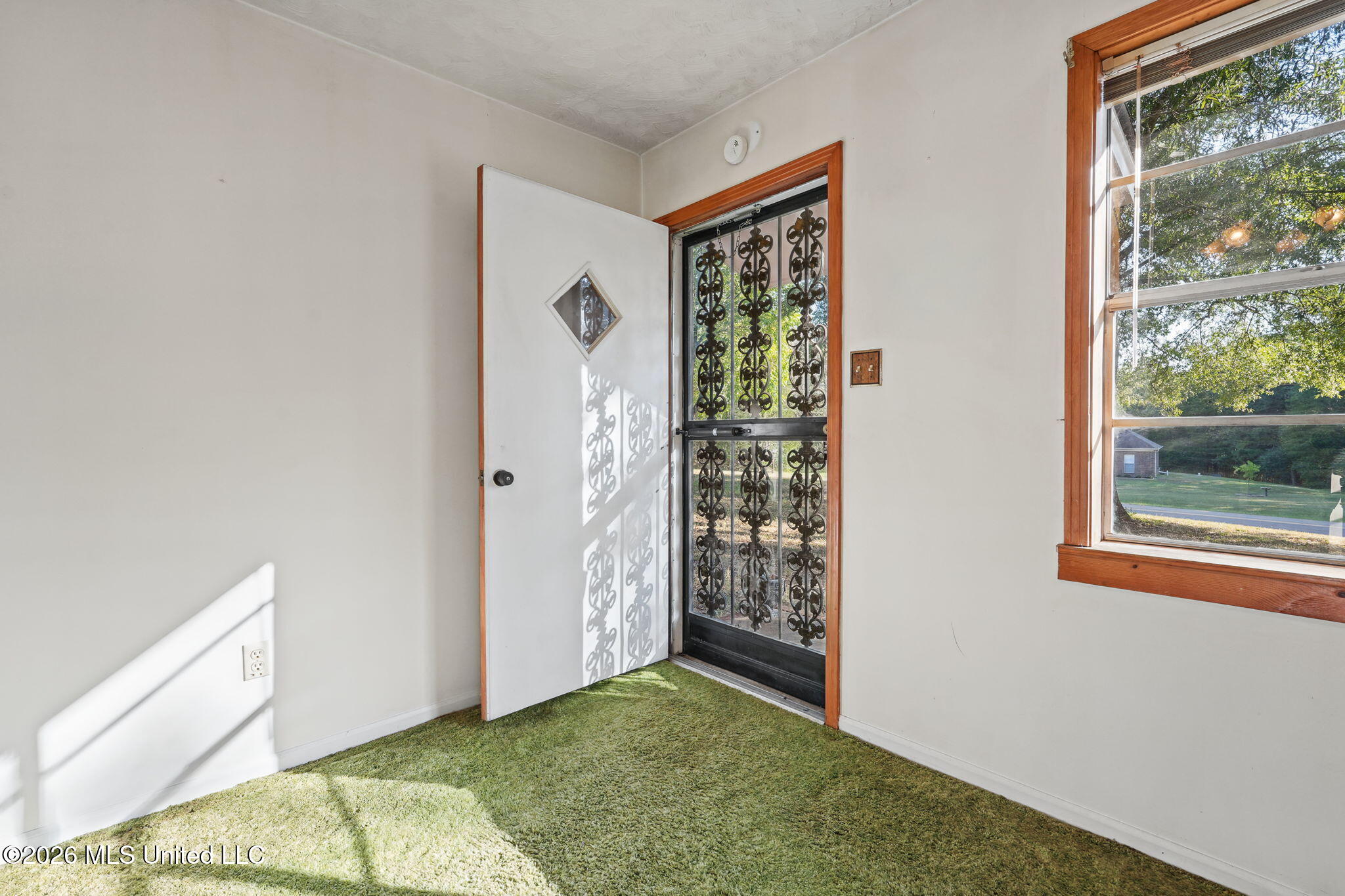 1625 Pryor Road Property Photo 4
