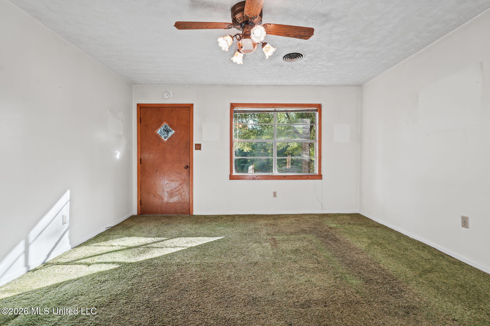 1625 Pryor Road Property Photo 8