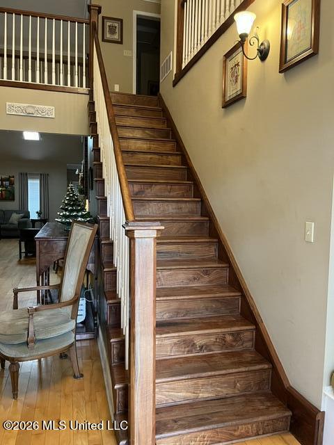 1720 Country Club Road Property Photo 2