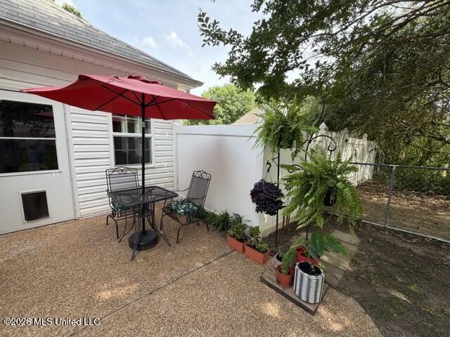 1720 Country Club Road Property Photo 17