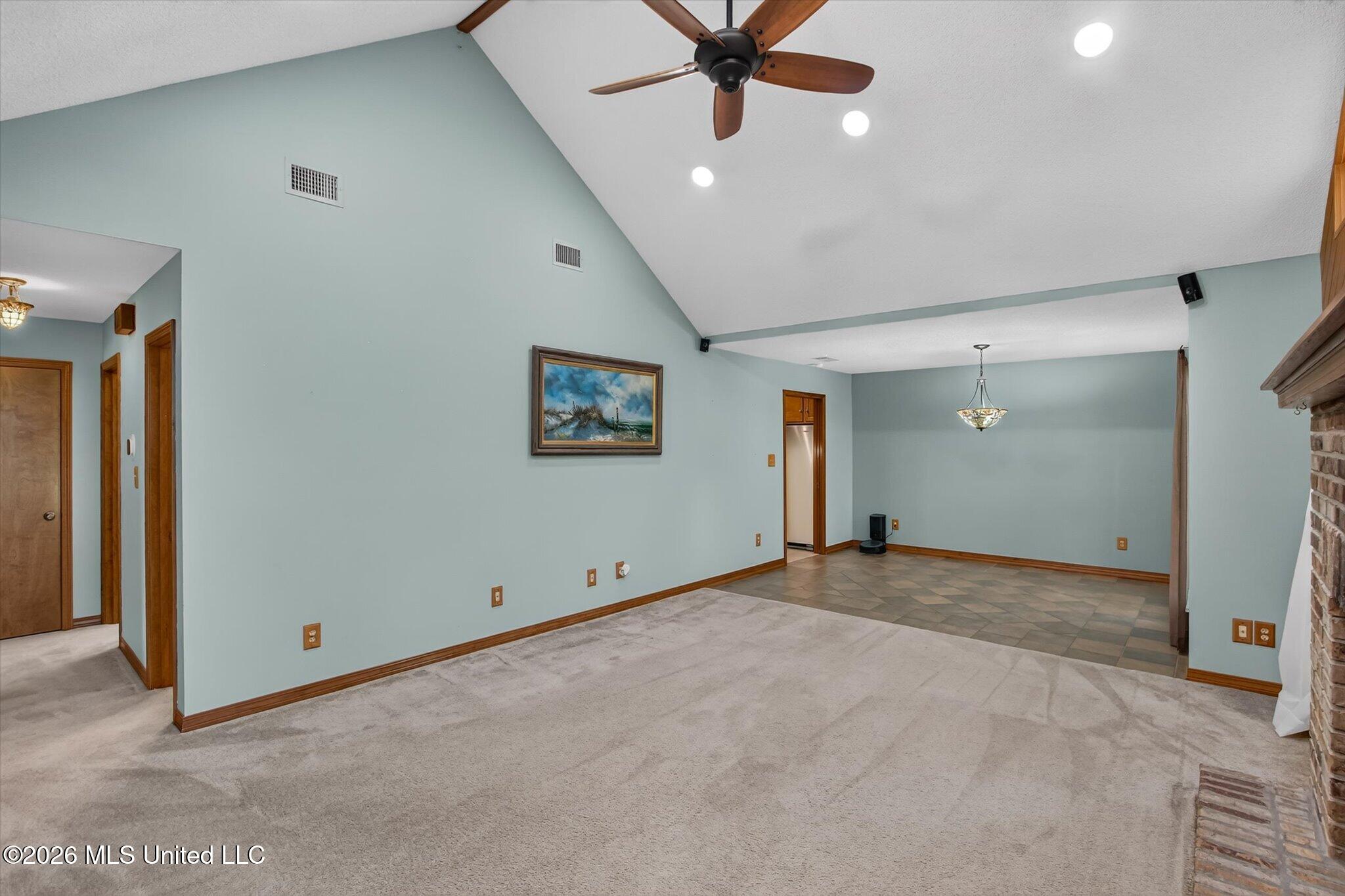 112 S Wright Avenue Property Photo 10