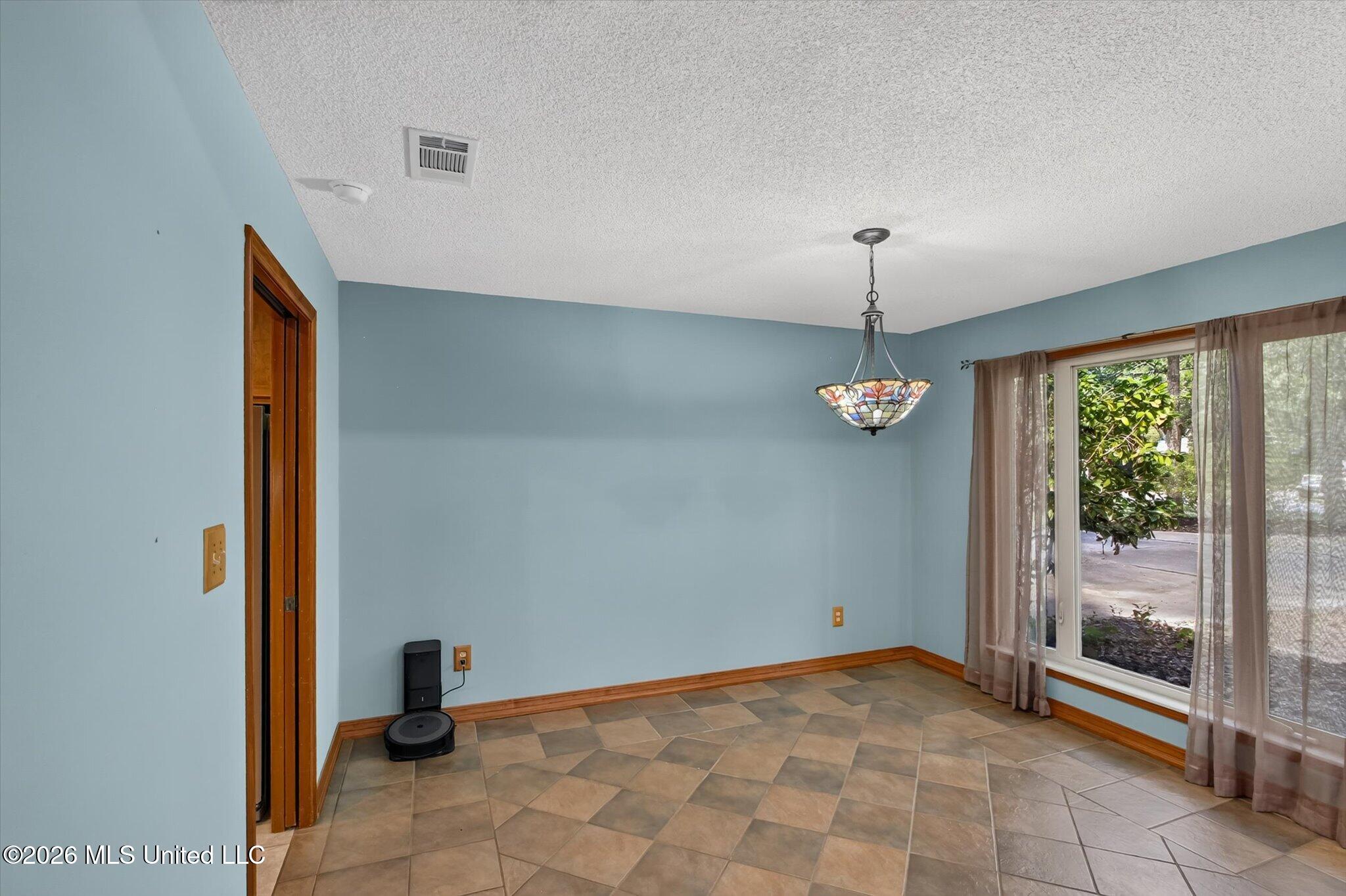 112 S Wright Avenue Property Photo 12