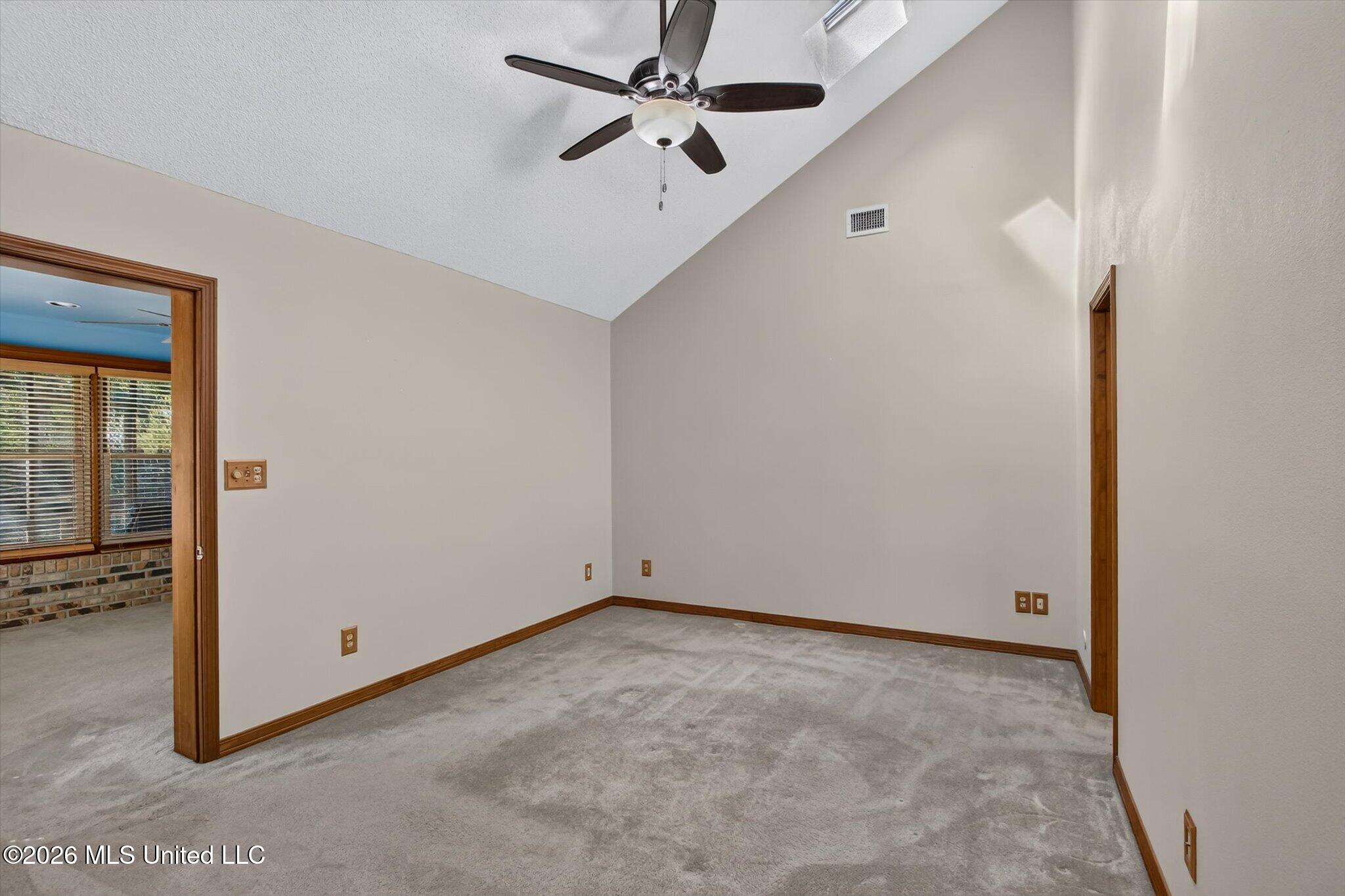 112 S Wright Avenue Property Photo 24