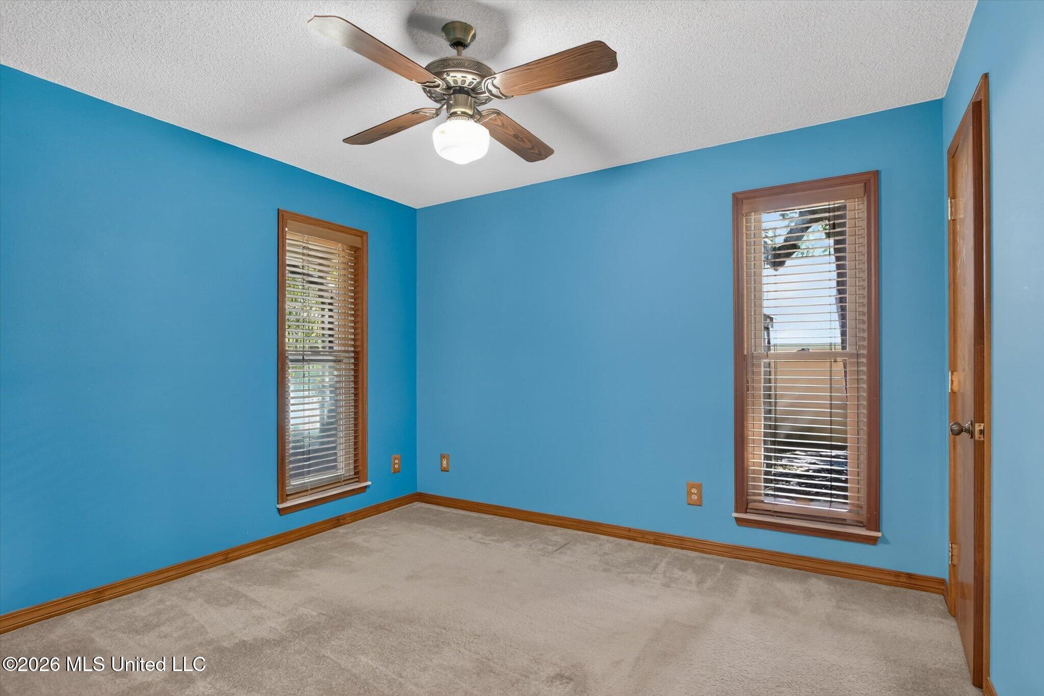 112 S Wright Avenue Property Photo 33