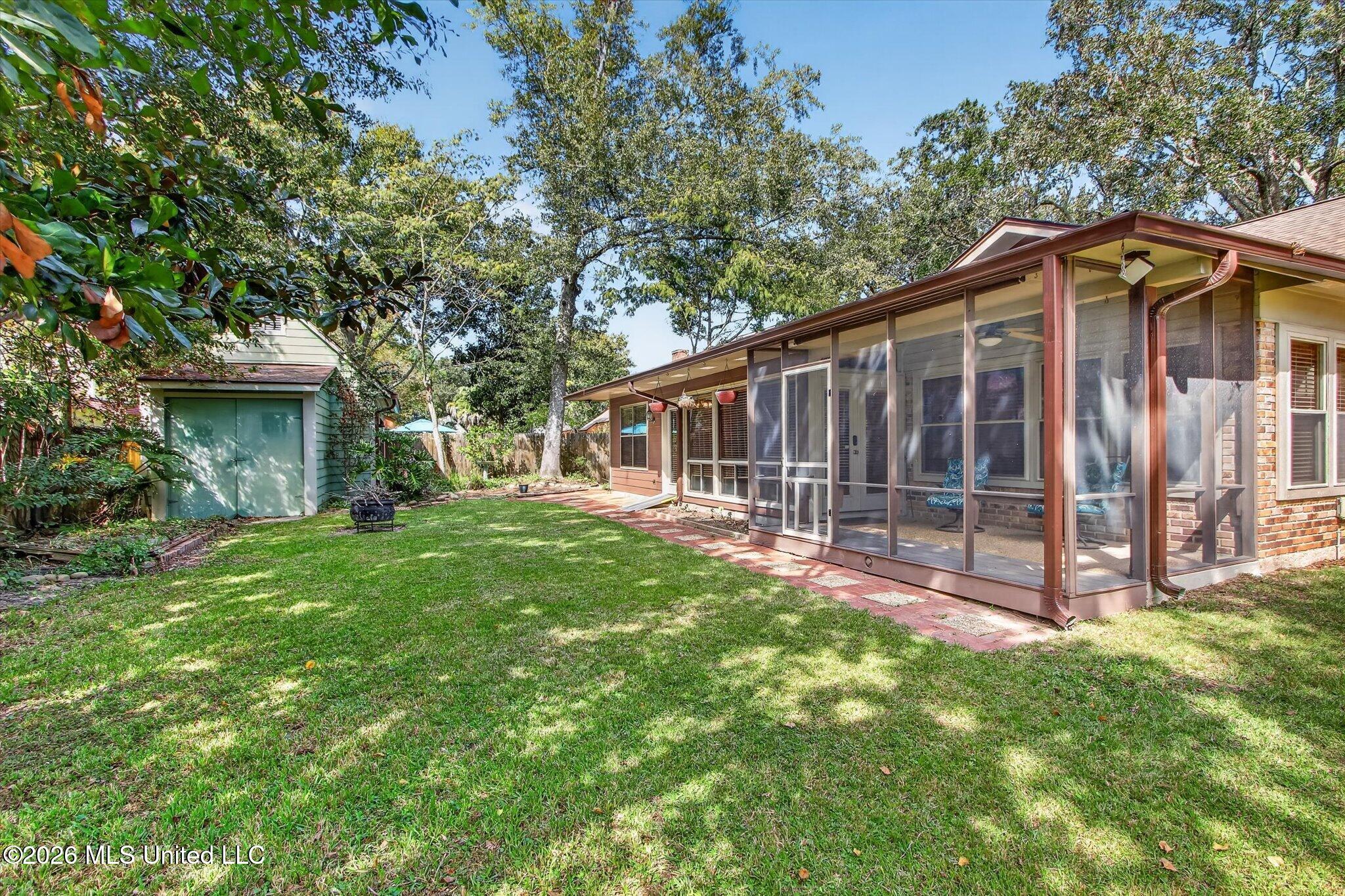 112 S Wright Avenue Property Photo 35