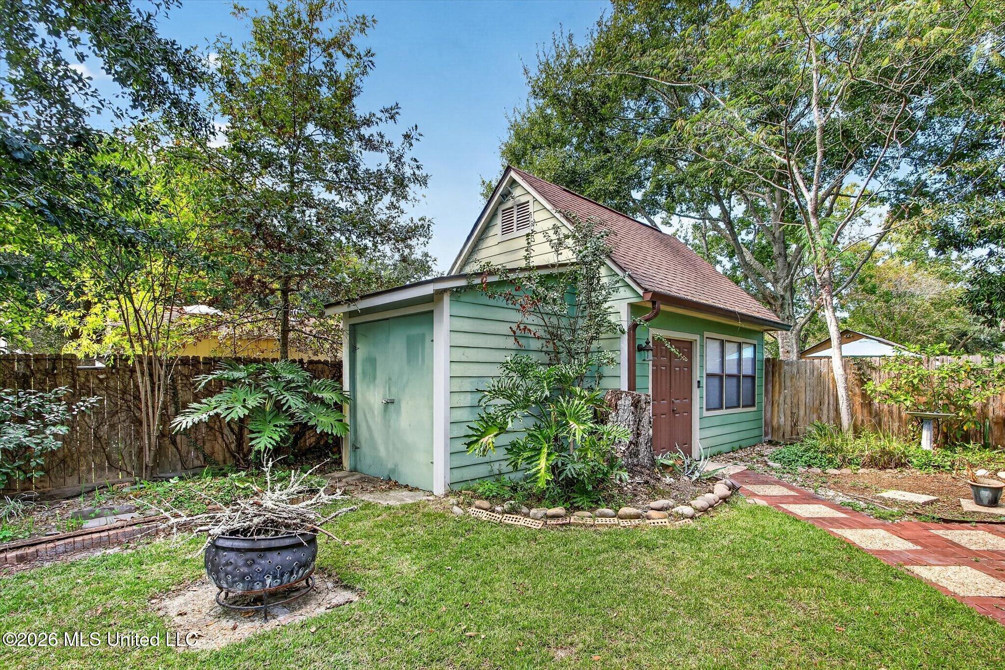 112 S Wright Avenue Property Photo 41