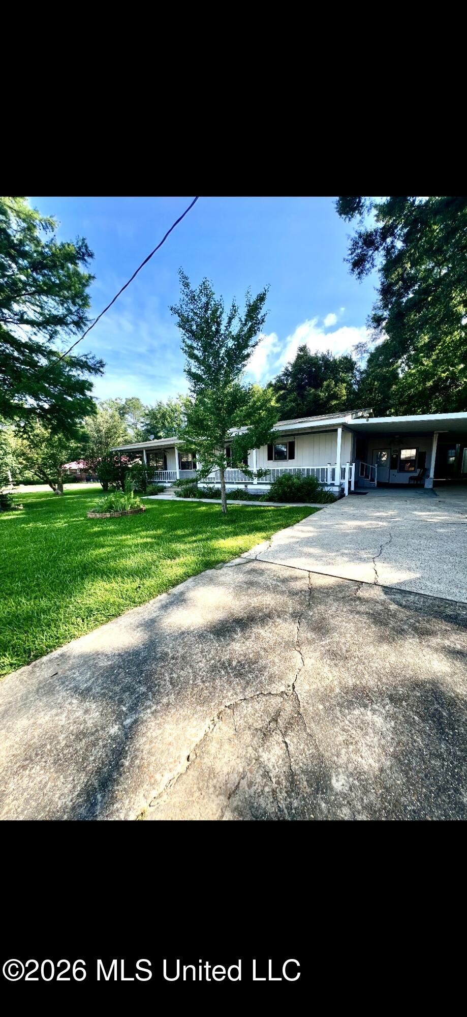 303 N Main Street Property Photo 1