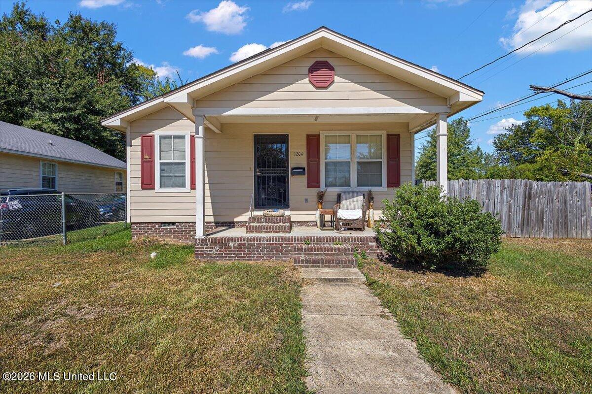 1204 Gentry Street Property Photo 1