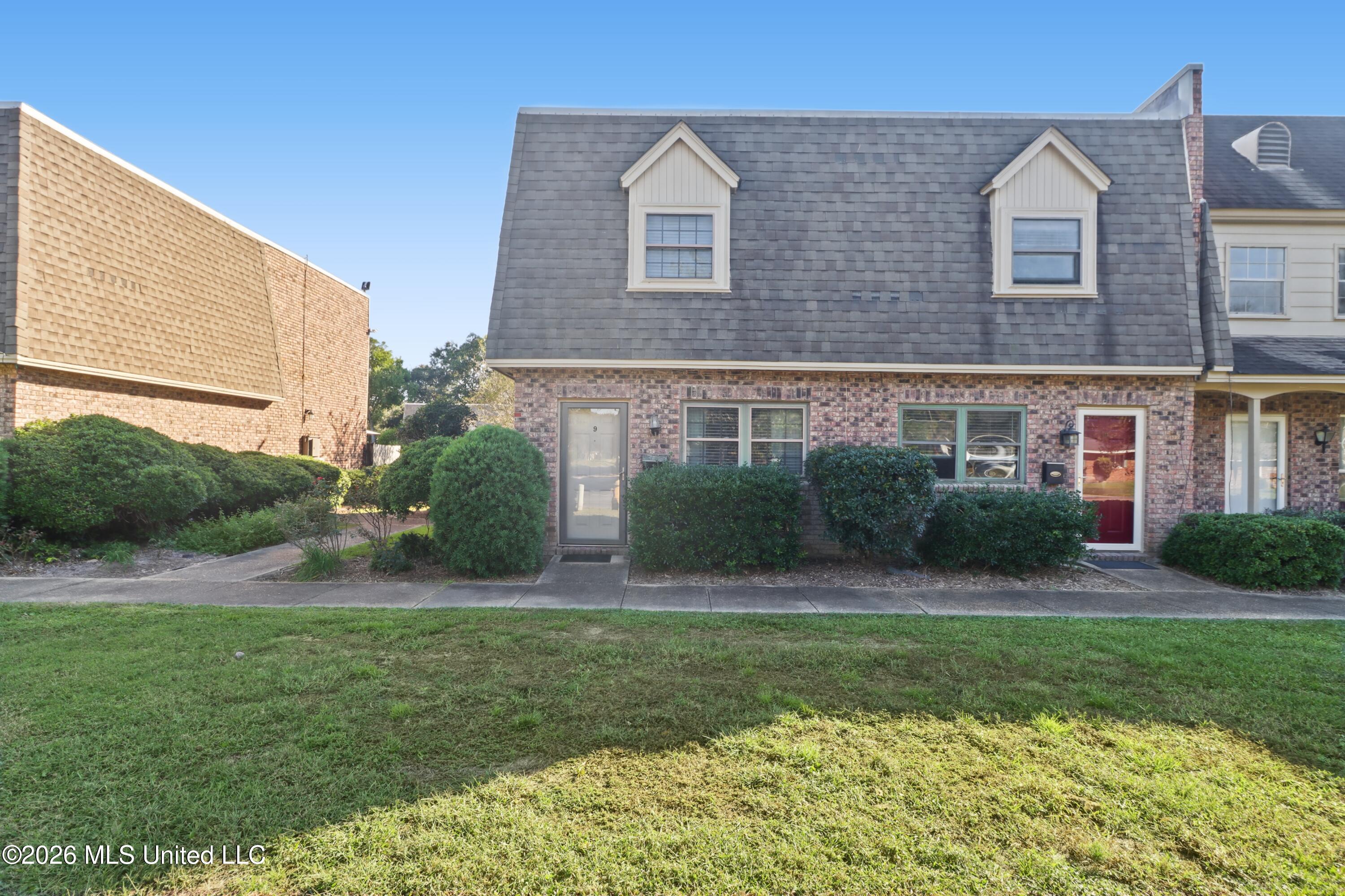 413 Kahler Street Property Photo 1