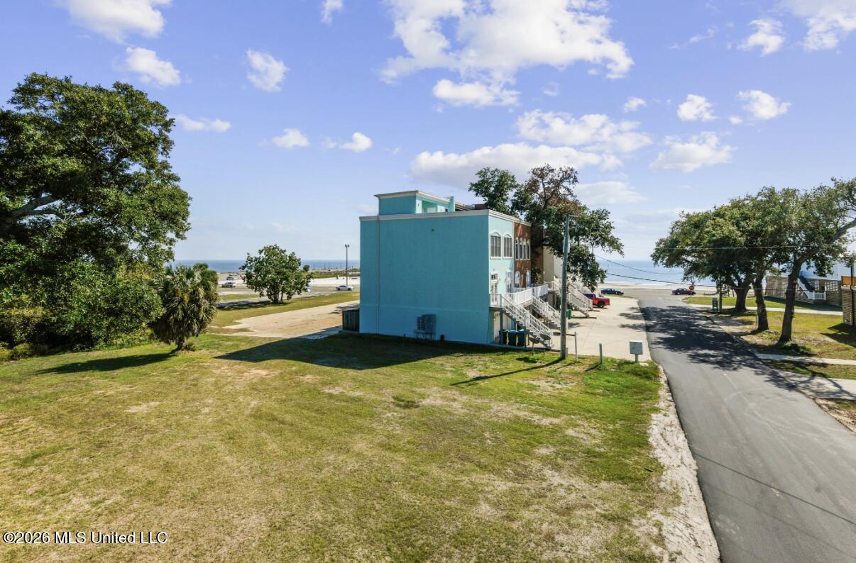 124 Texas Avenue Property Photo 1