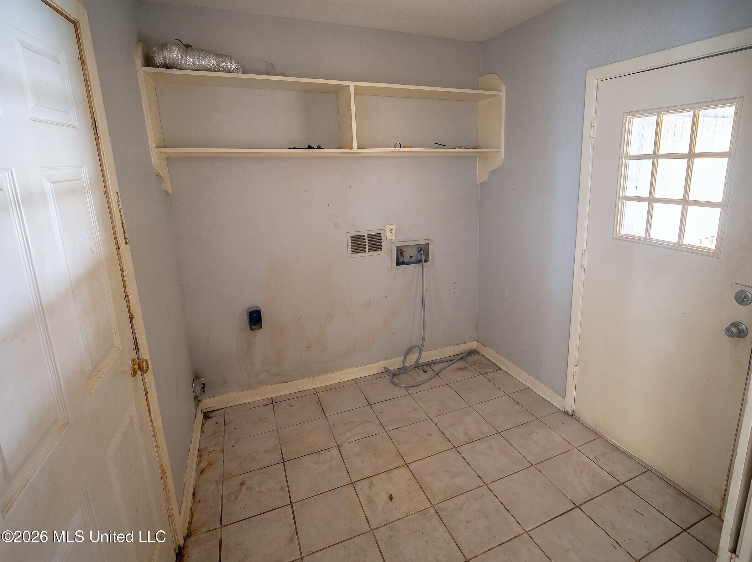 359 Lynwood Lane Property Photo 11