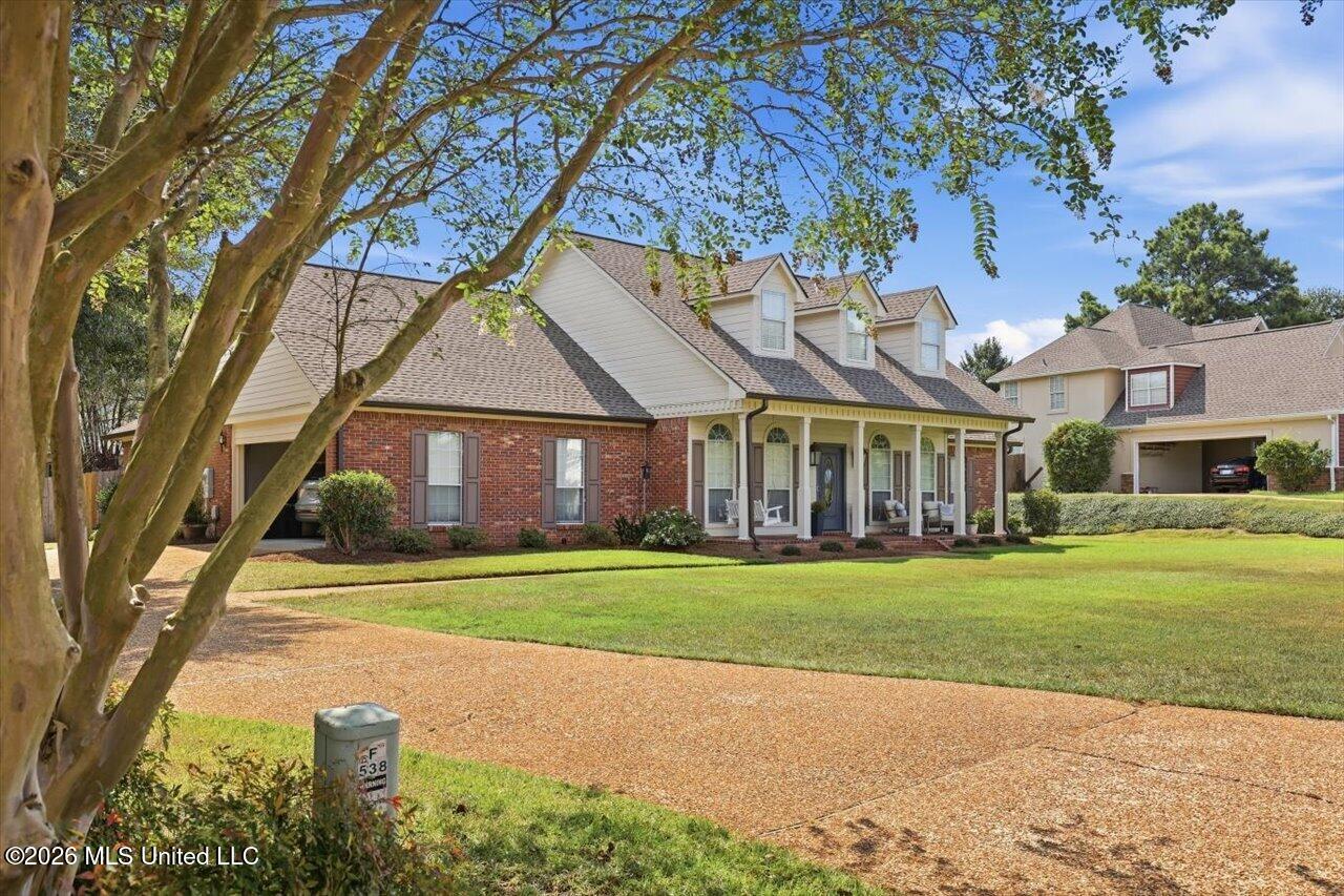 534 Lake Pointe Lane Property Photo 3