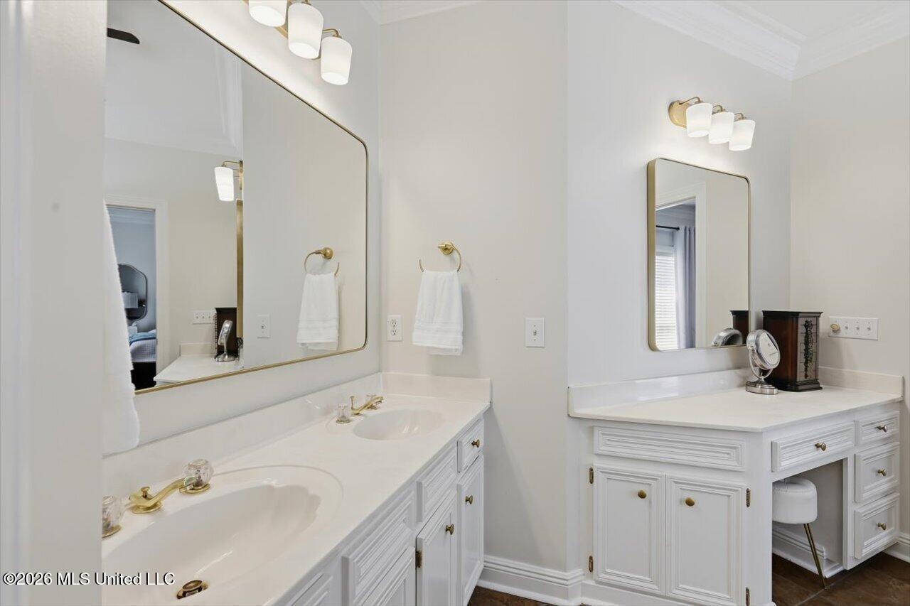 534 Lake Pointe Lane Property Photo 32