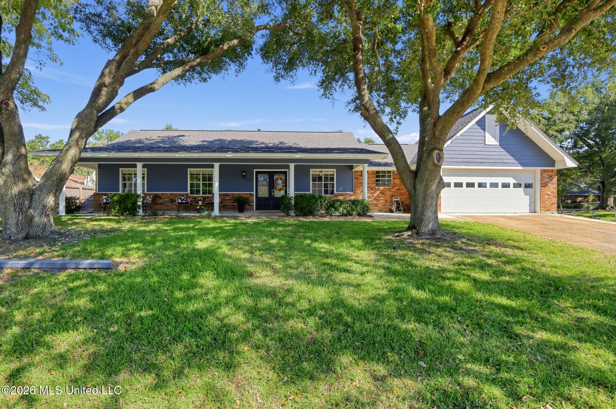 206 Mcguire Drive Property Photo 1