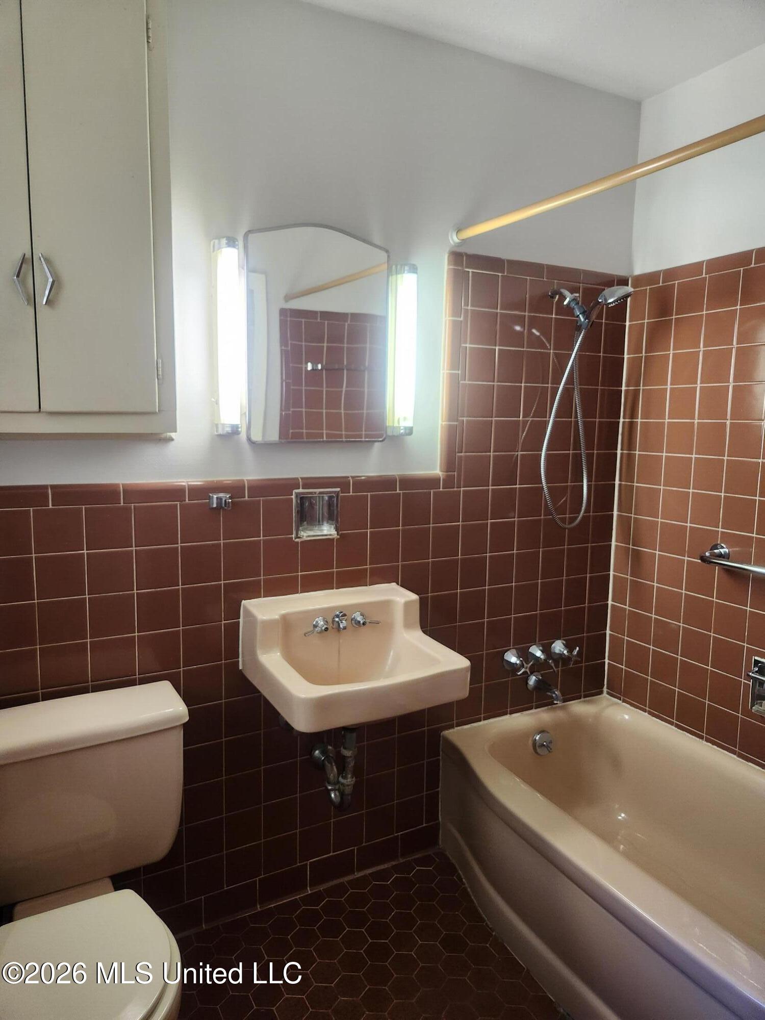 232 Southbrook Drive Property Photo 10