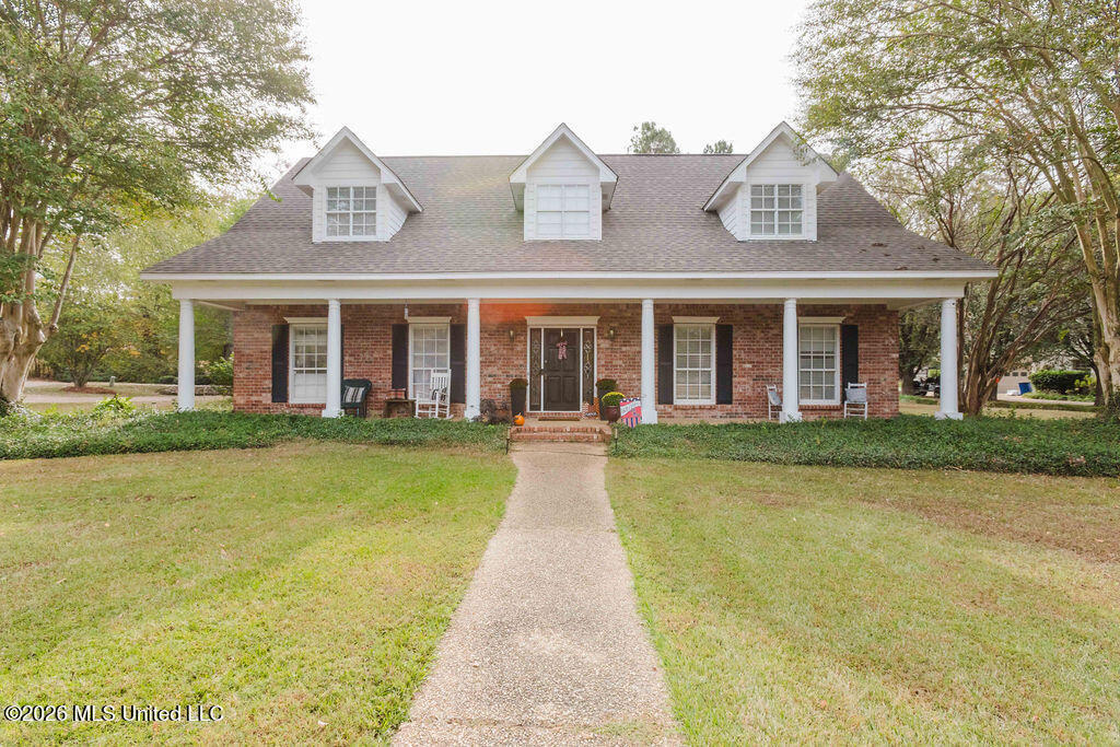 438 Forest Lake Place Property Photo 1