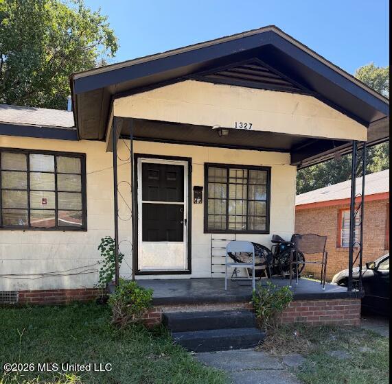 1327 Fernwood Drive Property Photo 1
