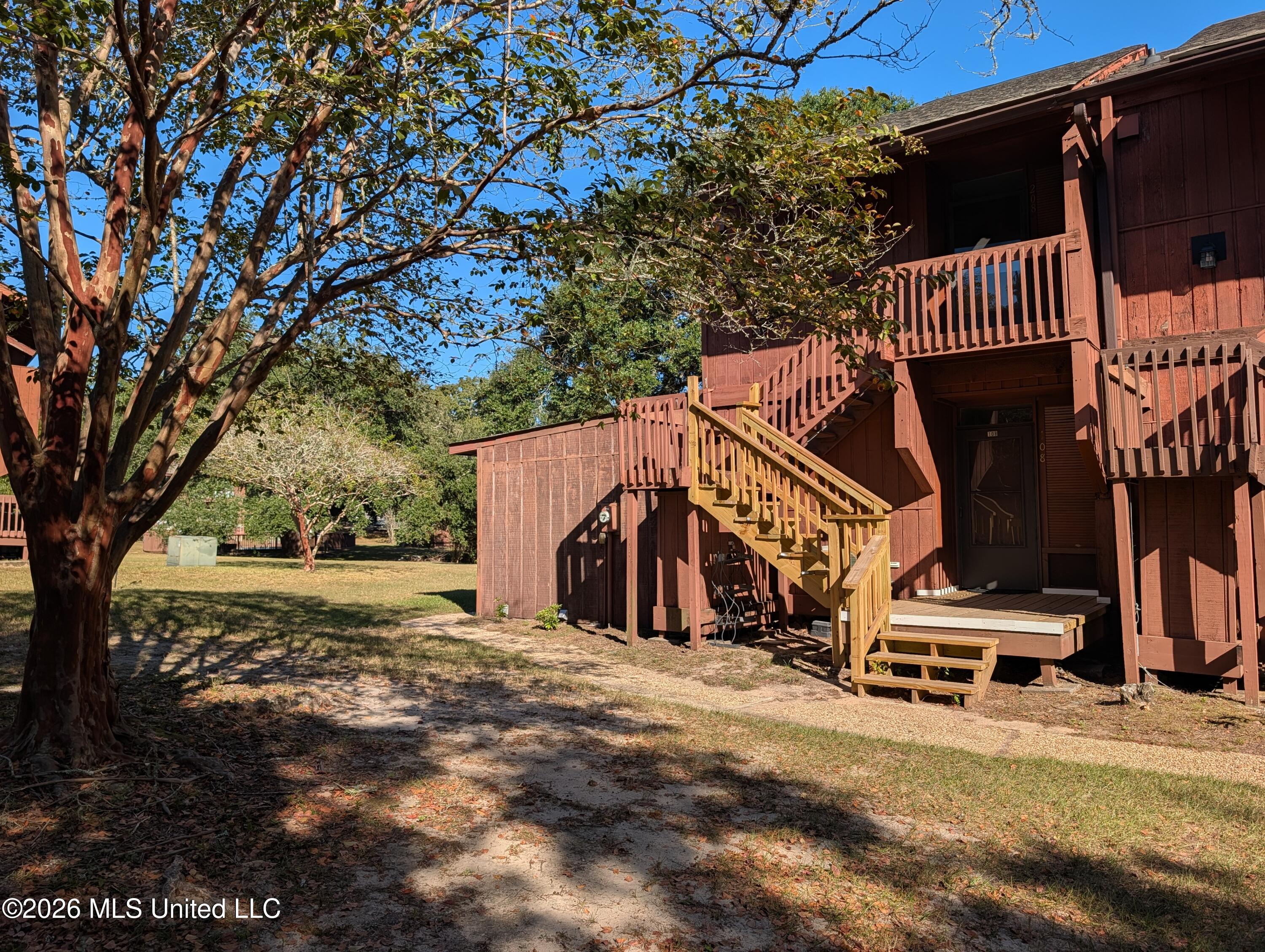 108 Lakeside Villa Property Photo 1