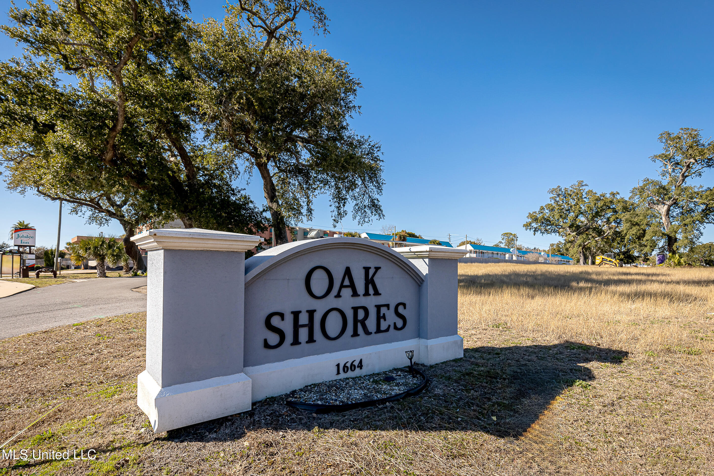 1664 Beach Boulevard Property Photo 3