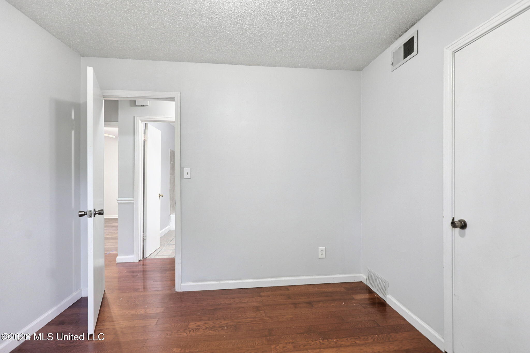 1734 Coral Hills Drive Property Photo 8