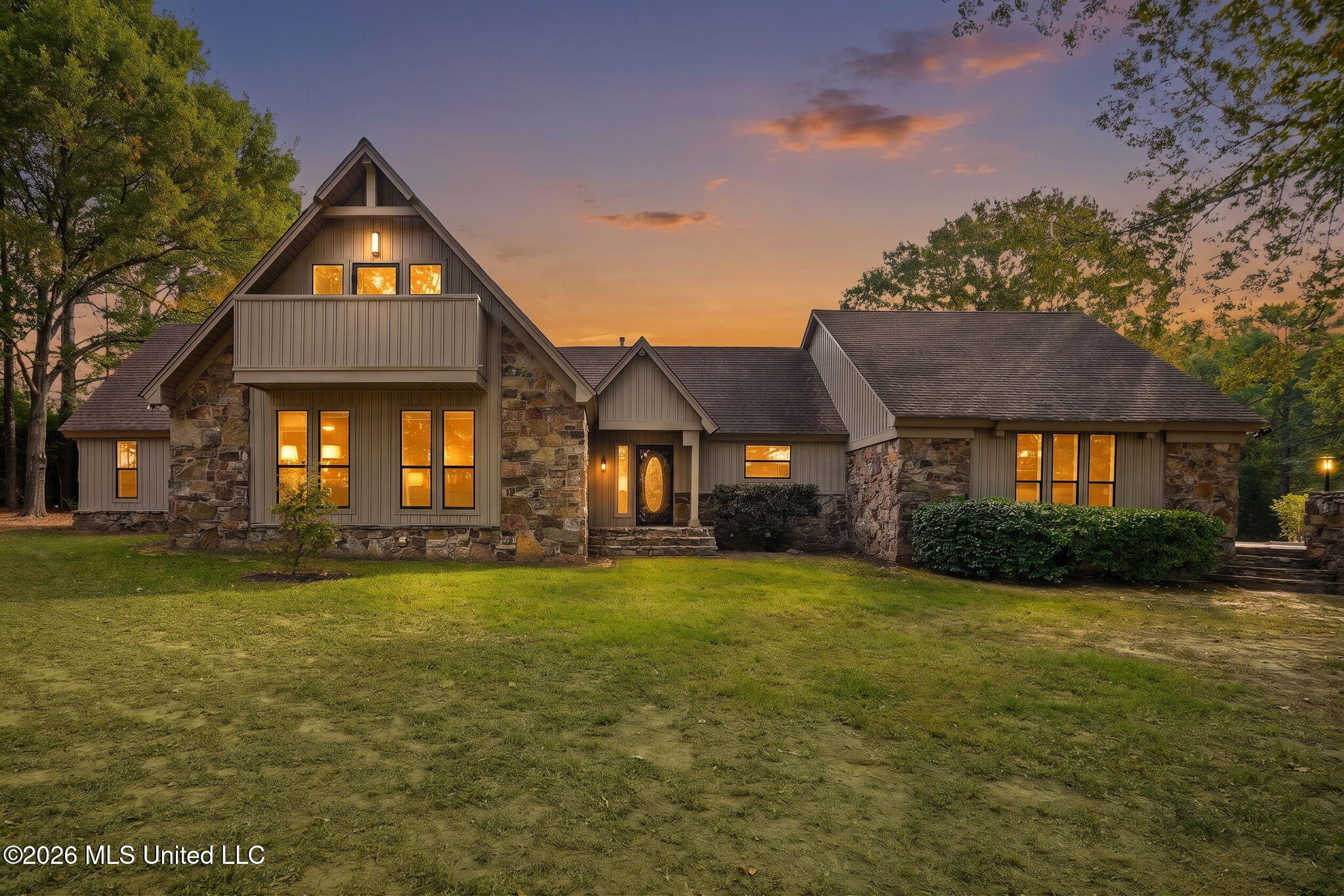 2084 Getwell Road Property Photo 1