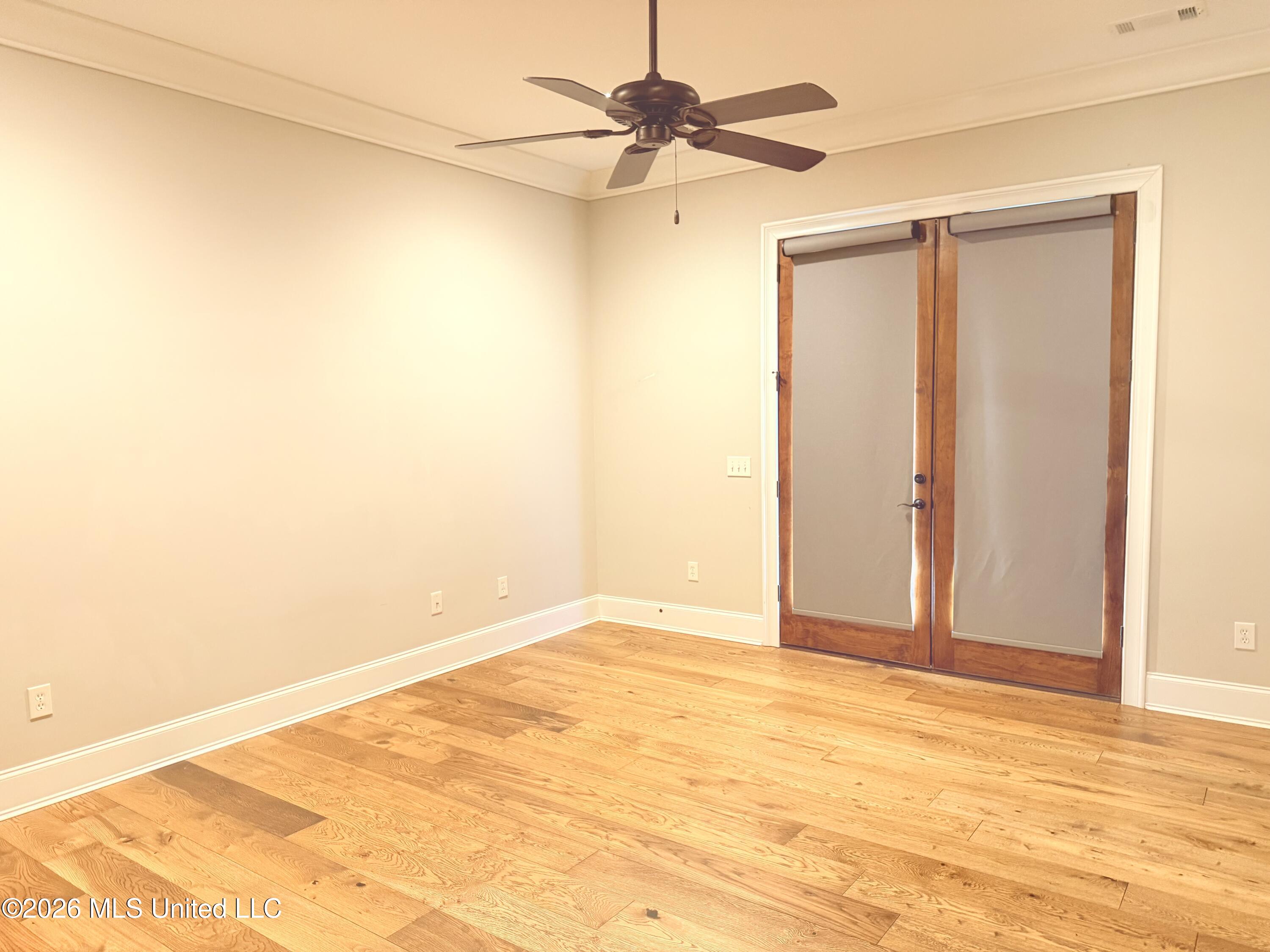 501 Newbury Drive Property Photo 19