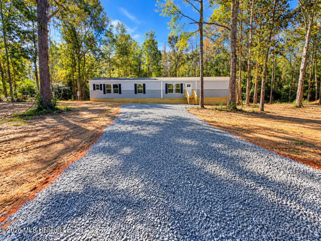 143 Pin Oak Drive Property Photo 1