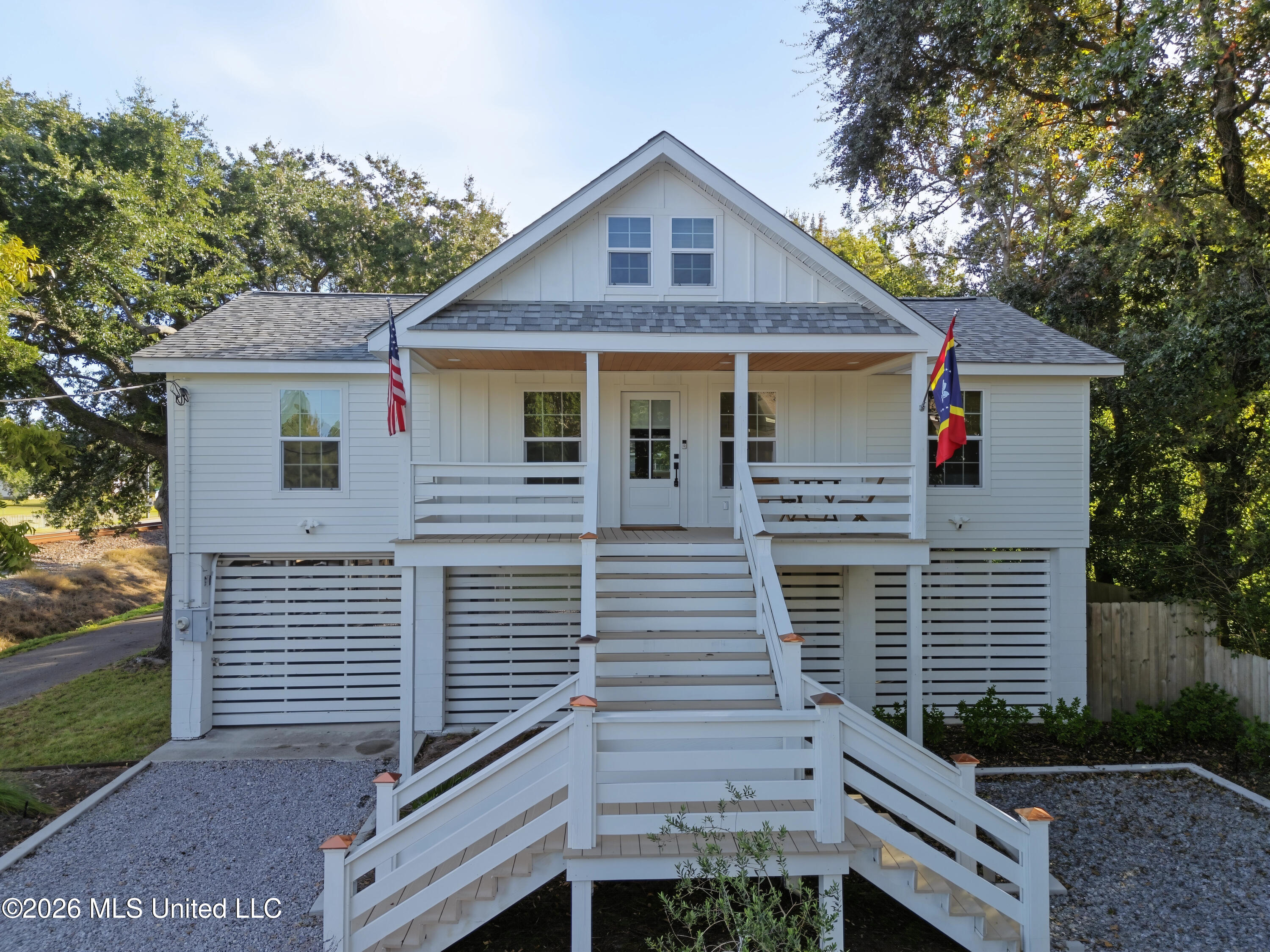 260 Hiern Avenue Property Photo 1