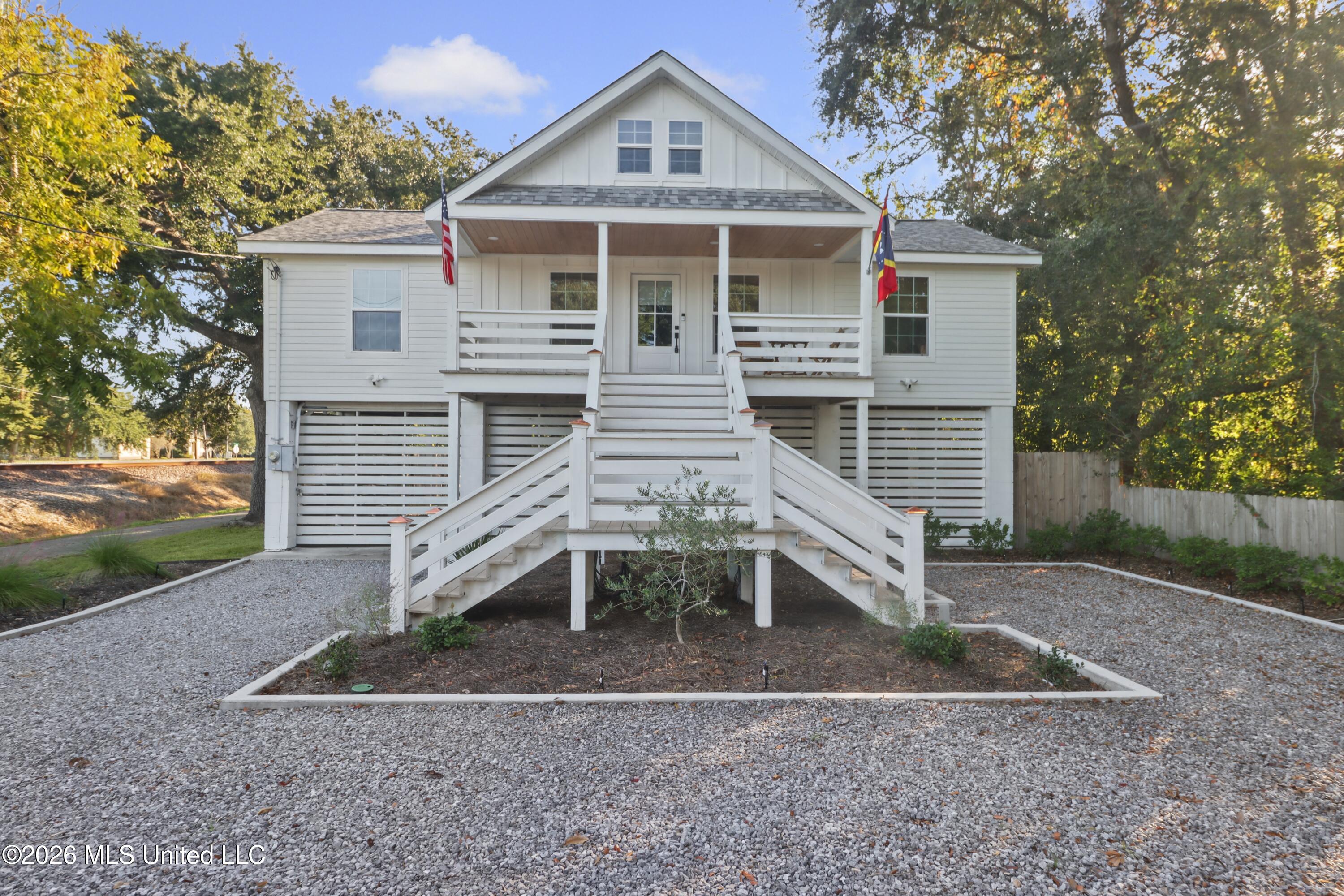 260 Hiern Avenue Property Photo 2