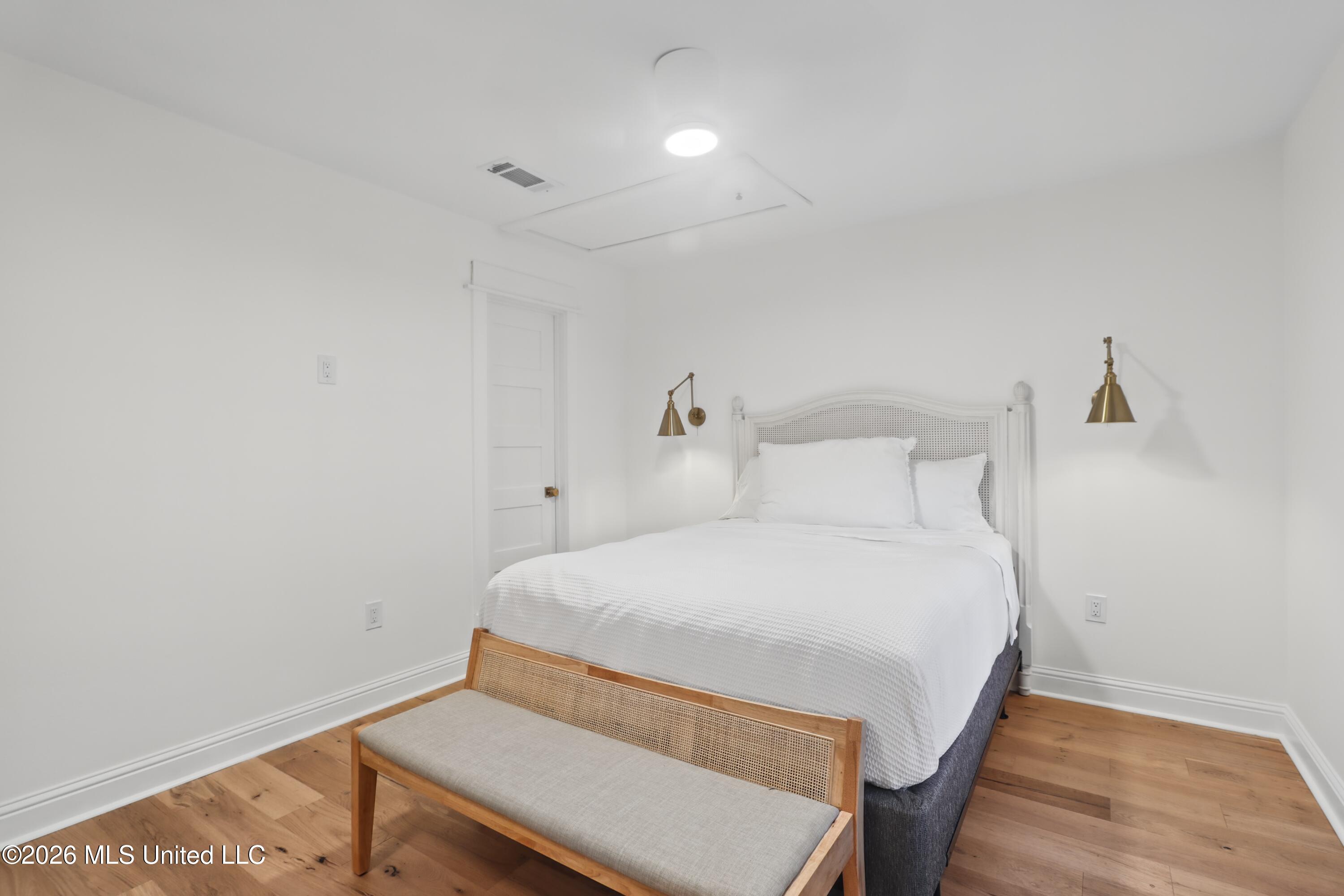 260 Hiern Avenue Property Photo 14