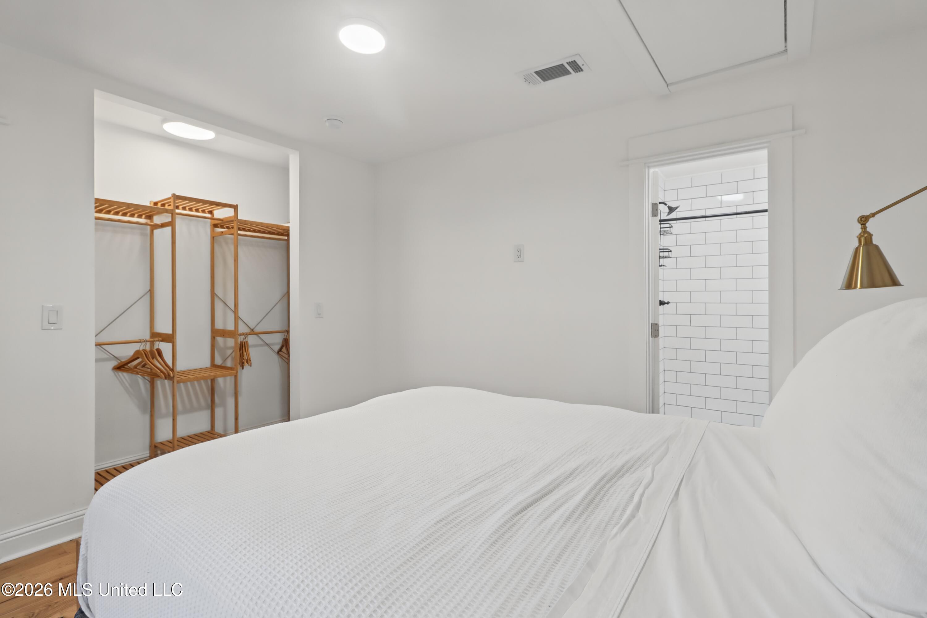 260 Hiern Avenue Property Photo 15