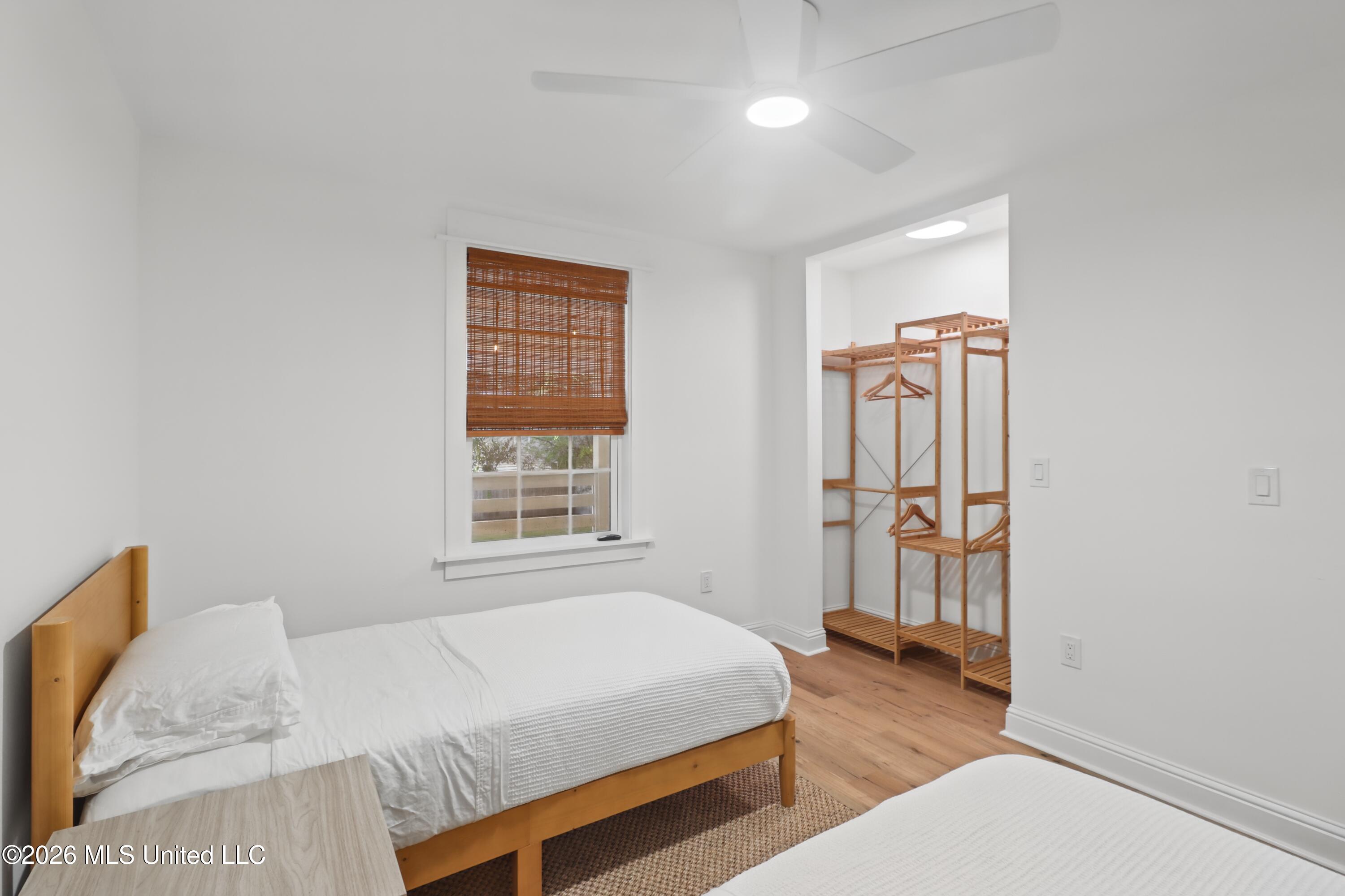 260 Hiern Avenue Property Photo 18