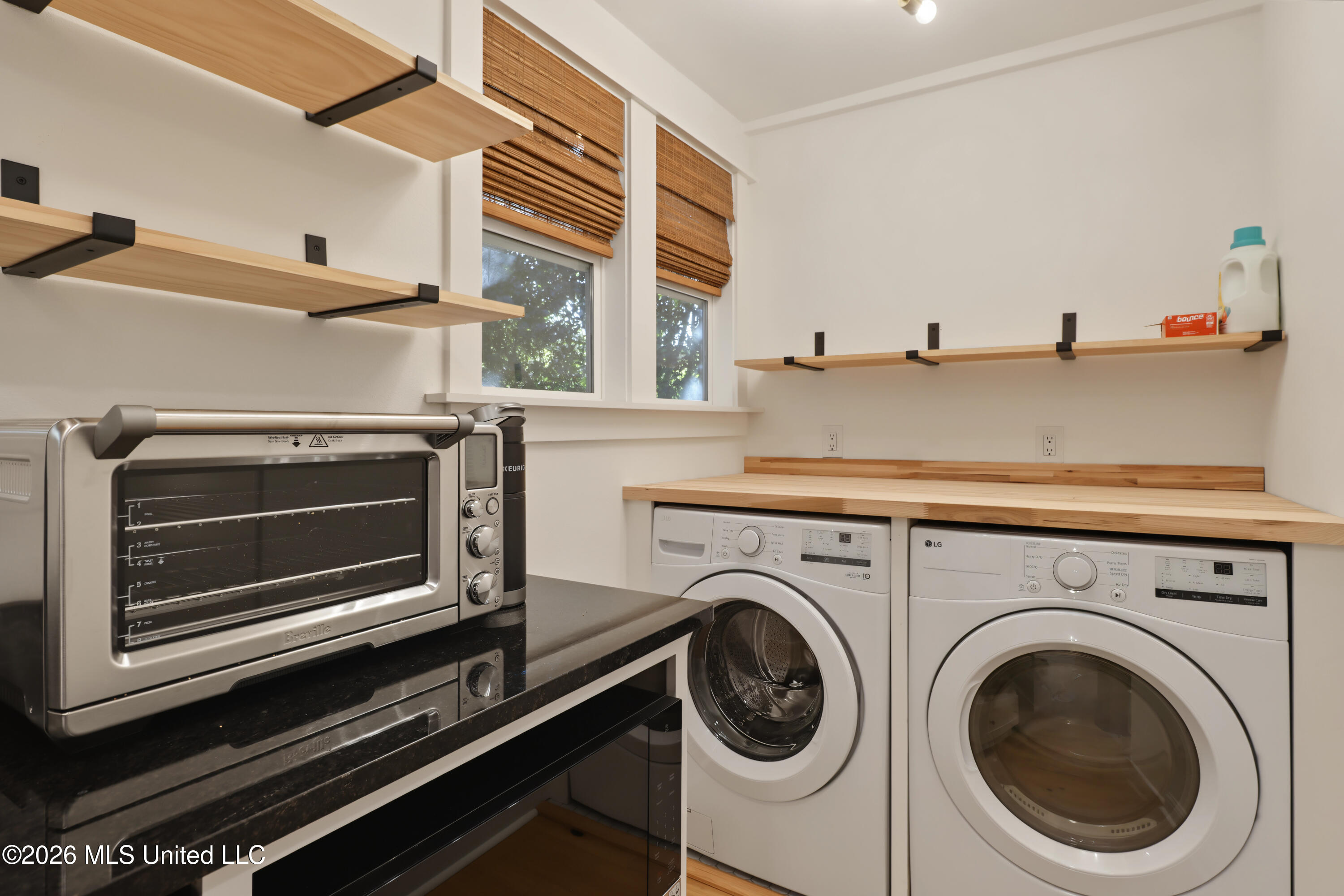 260 Hiern Avenue Property Photo 21