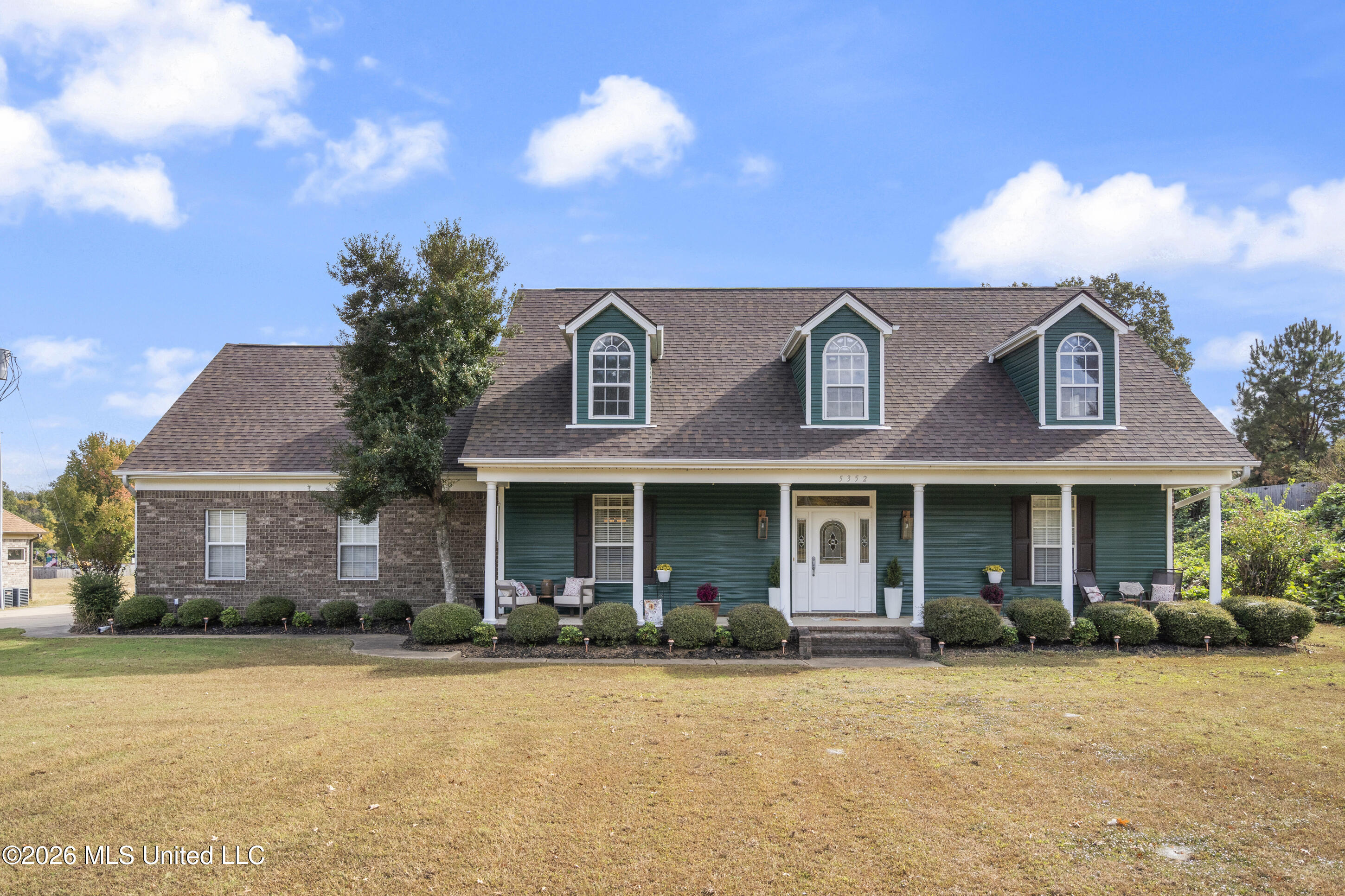 5352 Horn Lake Road Property Photo 1