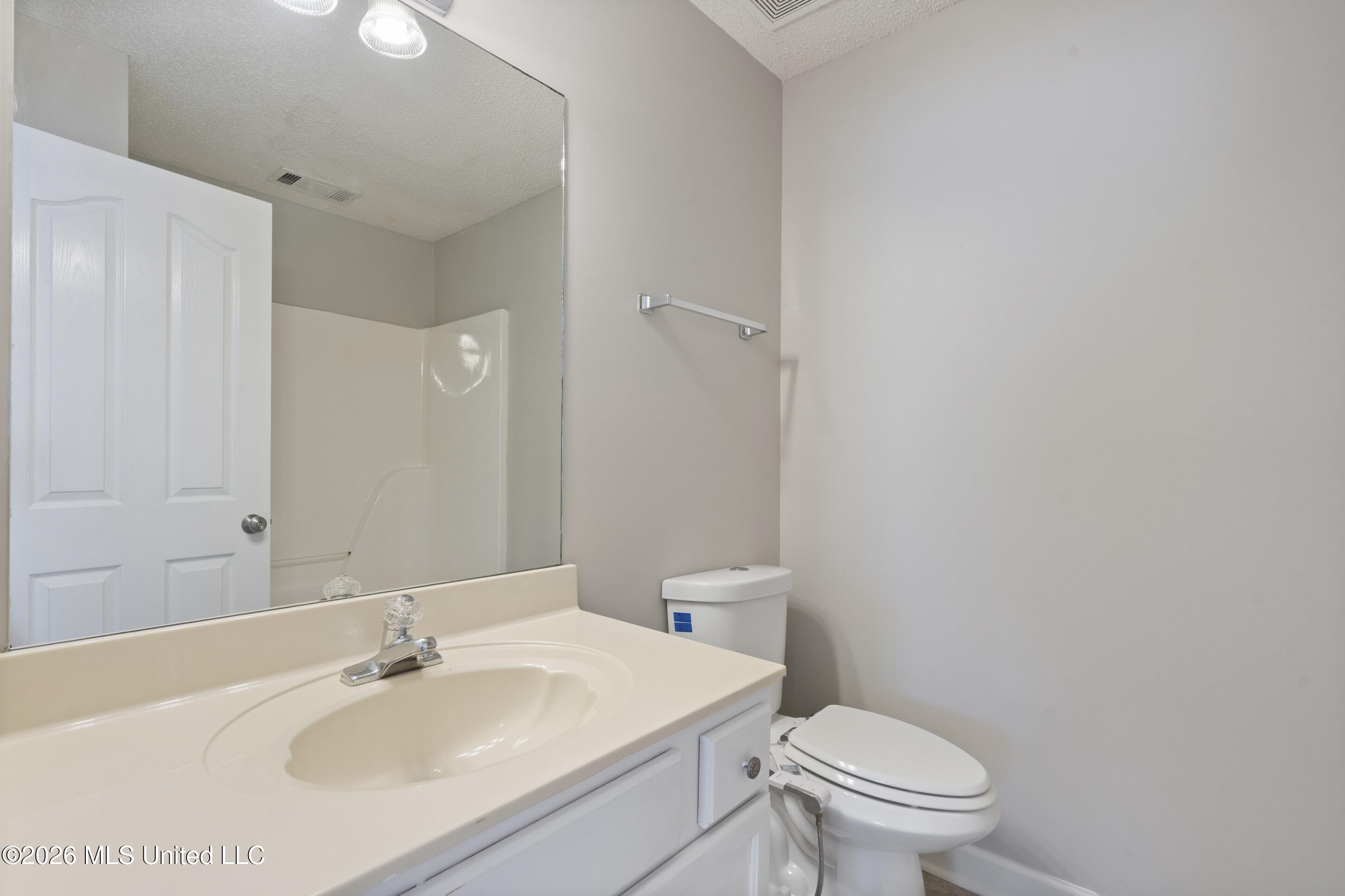 4930 Graham Lake Drive Property Photo 20